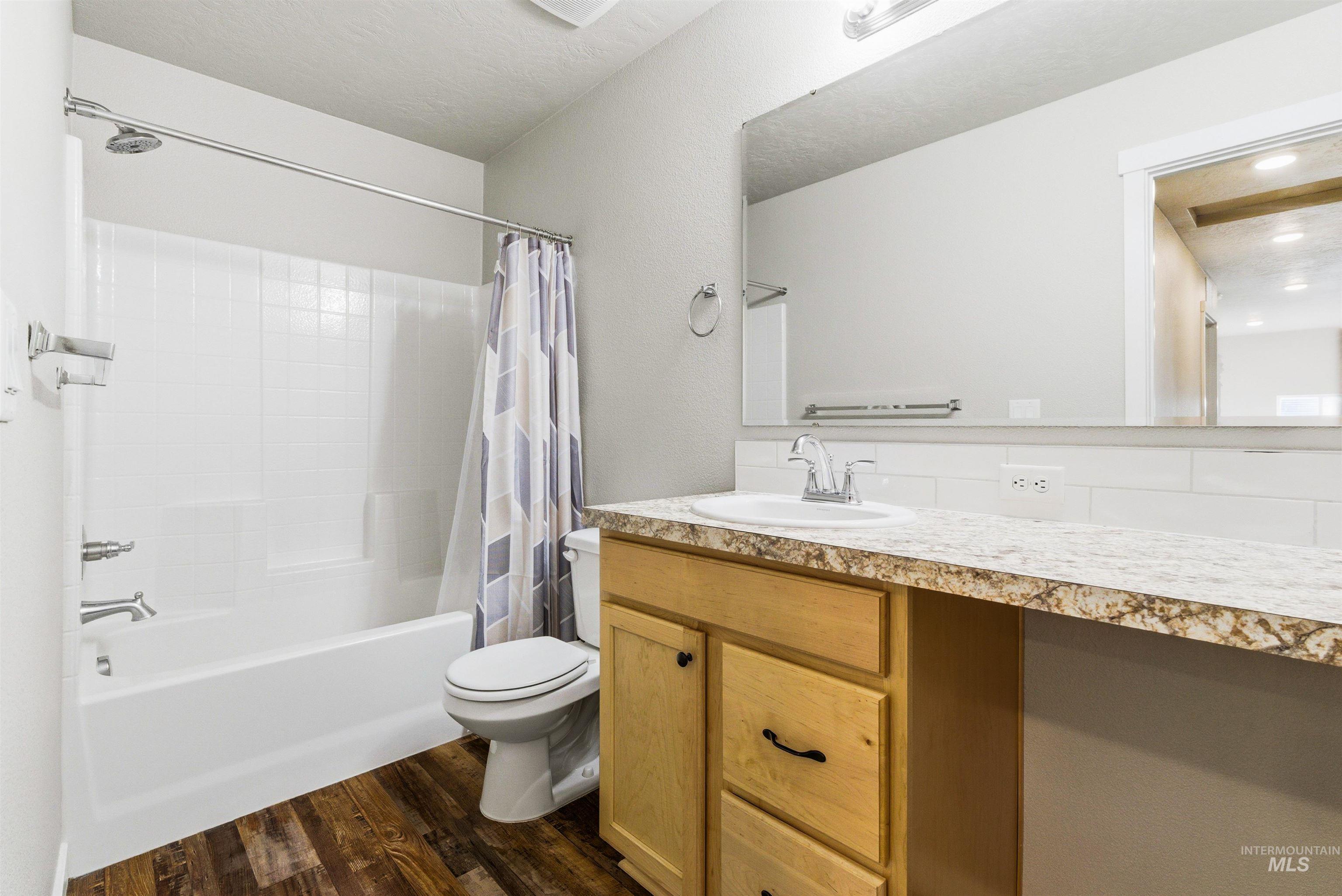 19189 Smith Fork Way, Caldwell, Idaho 83605, 3 Bedrooms, 2.5 Bathrooms, Residential For Sale, Price $439,990,MLS 98974175