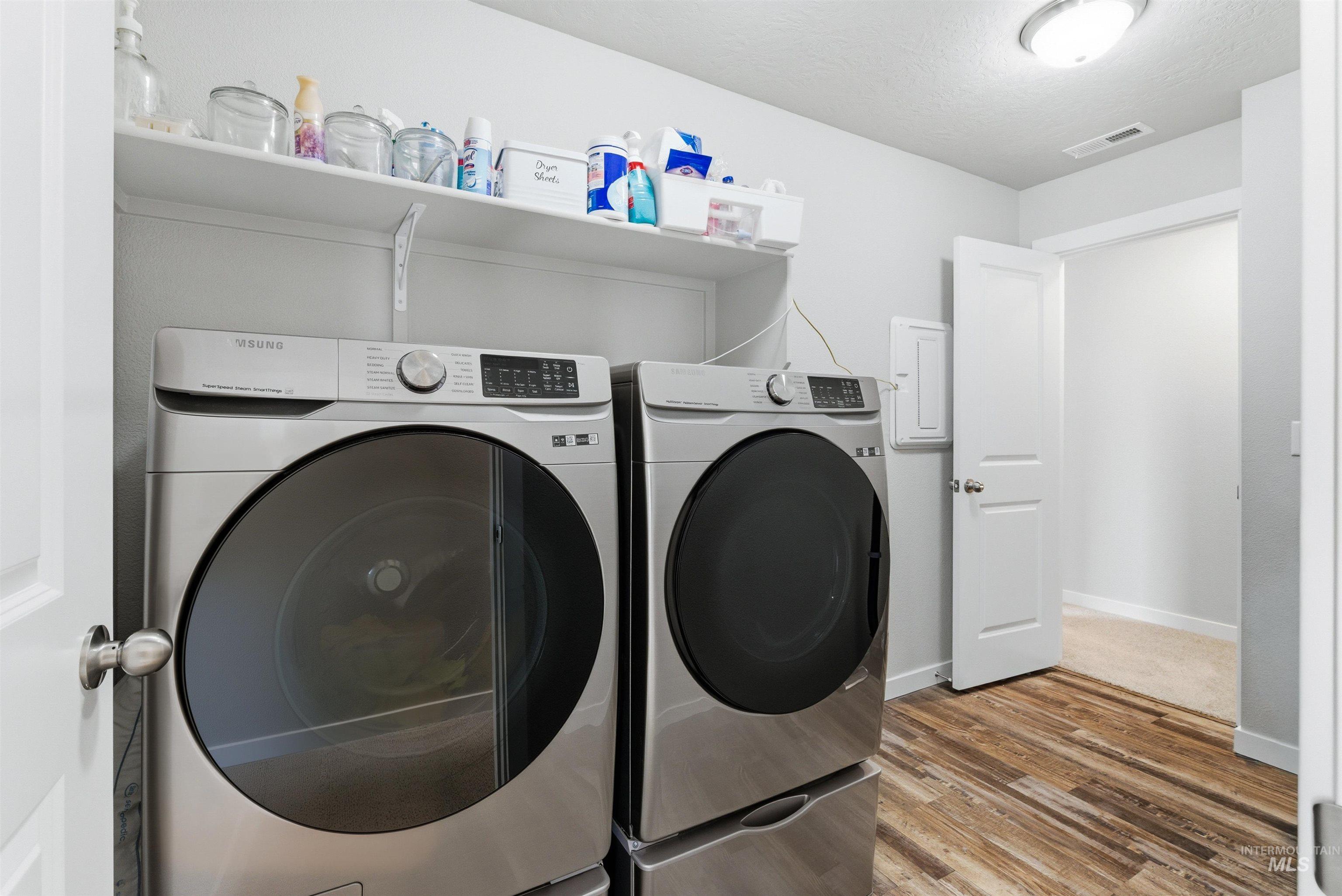 19189 Smith Fork Way, Caldwell, Idaho 83605, 3 Bedrooms, 2.5 Bathrooms, Residential For Sale, Price $439,990,MLS 98974175