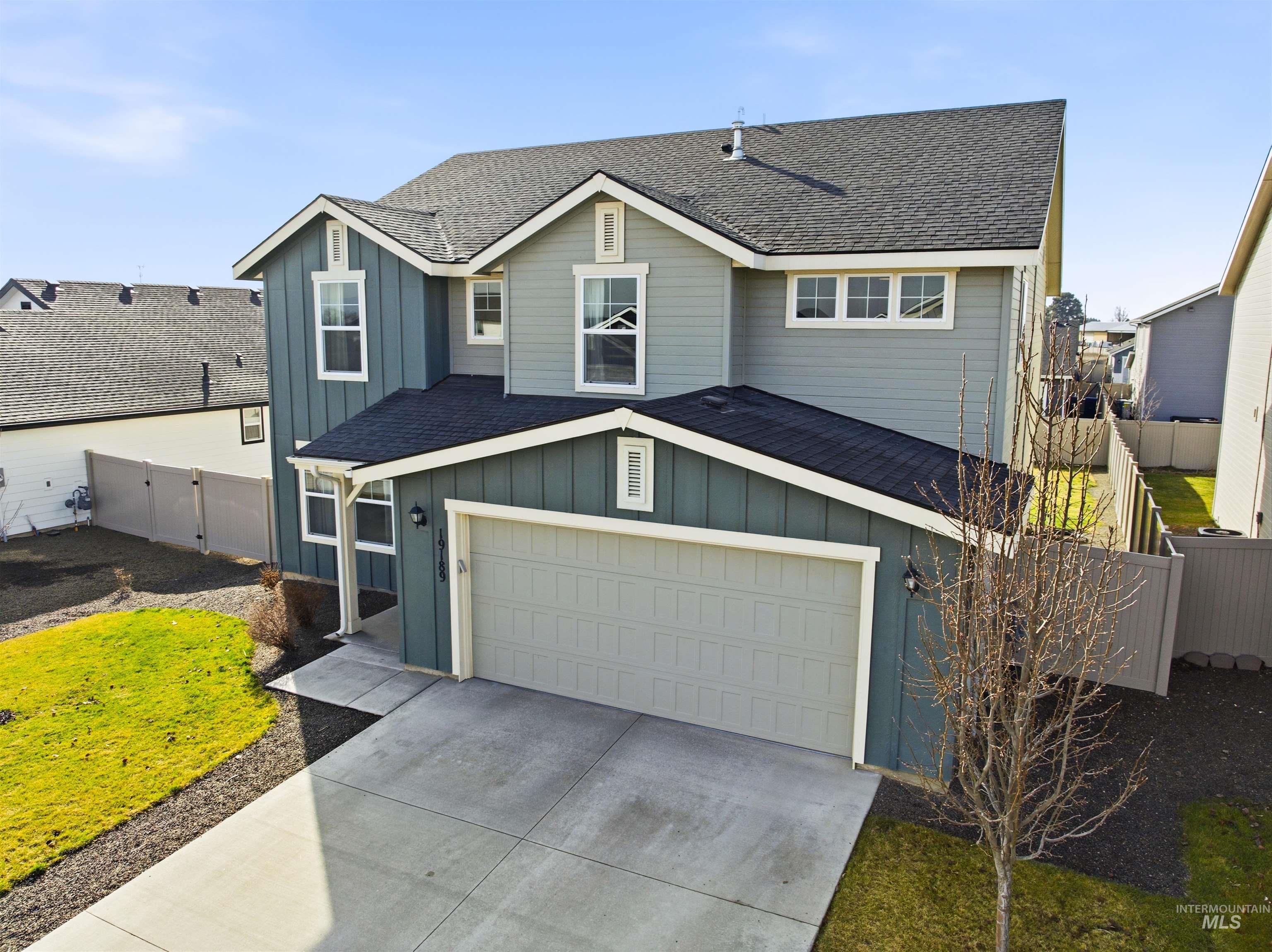 19189 Smith Fork Way, Caldwell, Idaho 83605, 3 Bedrooms, 2.5 Bathrooms, Residential For Sale, Price $449,990, 98974175