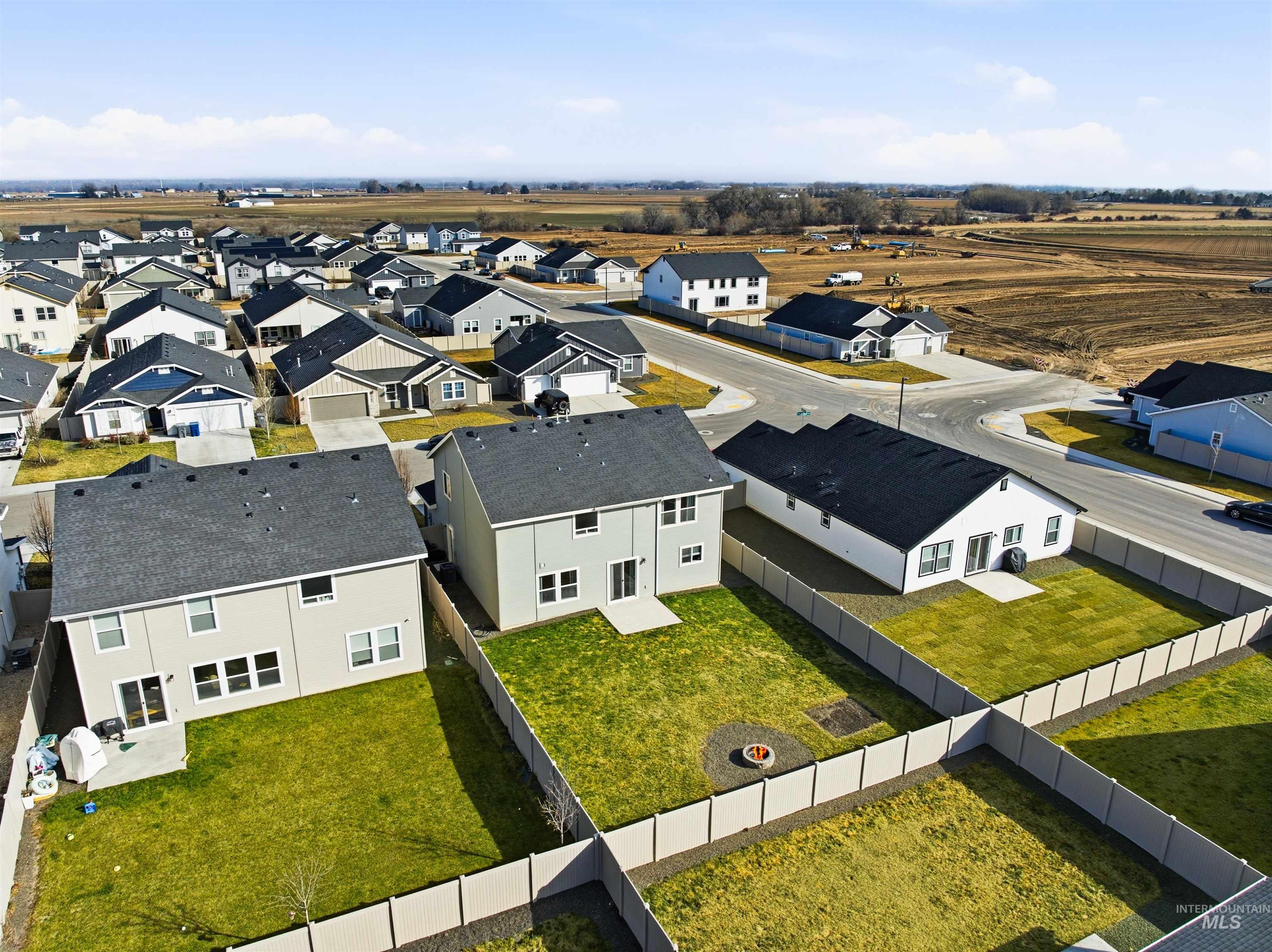 19189 Smith Fork Way, Caldwell, Idaho 83605, 3 Bedrooms, 2.5 Bathrooms, Residential For Sale, Price $449,990, 98974175