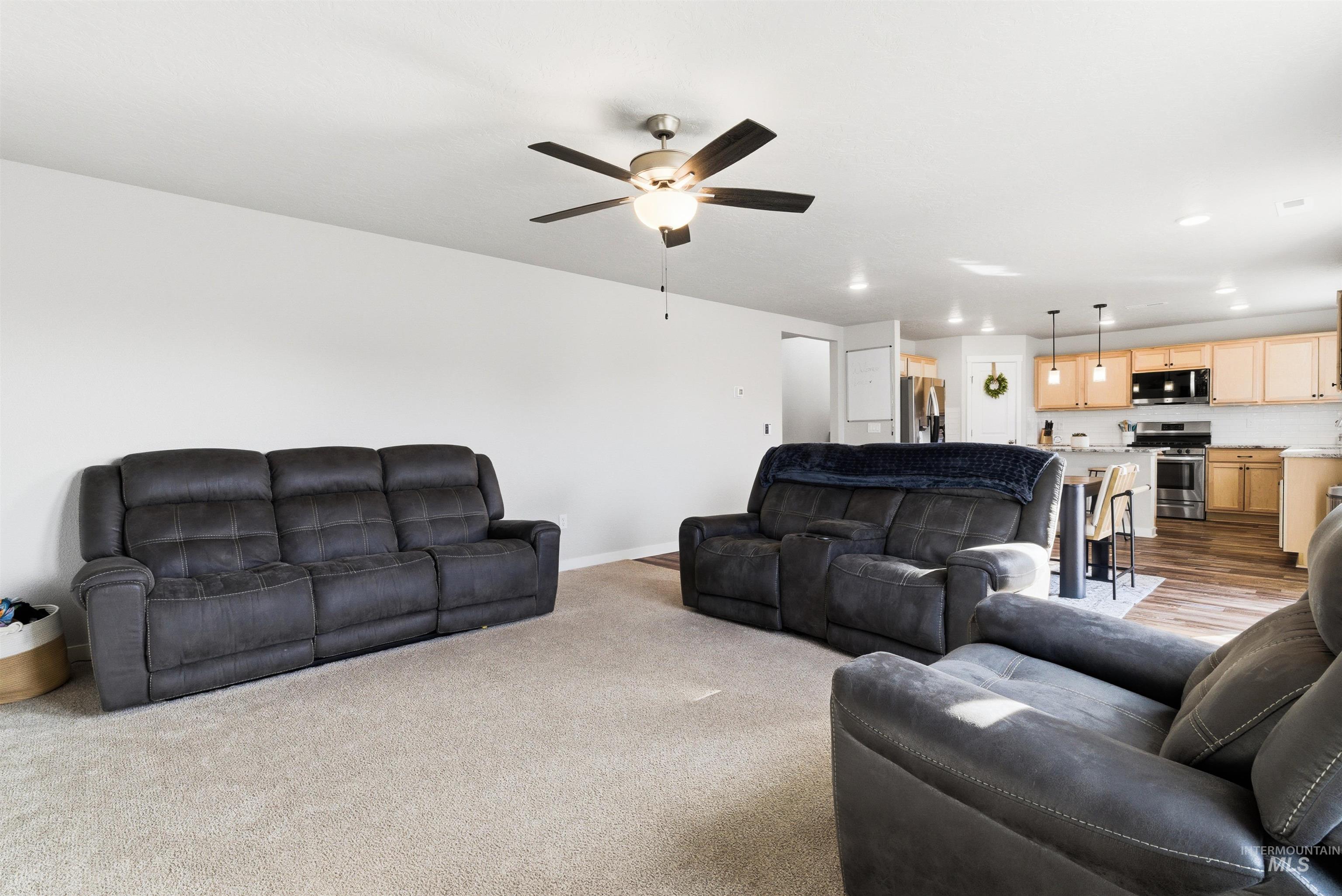 19189 Smith Fork Way, Caldwell, Idaho 83605, 3 Bedrooms, 2.5 Bathrooms, Residential For Sale, Price $439,990,MLS 98974175