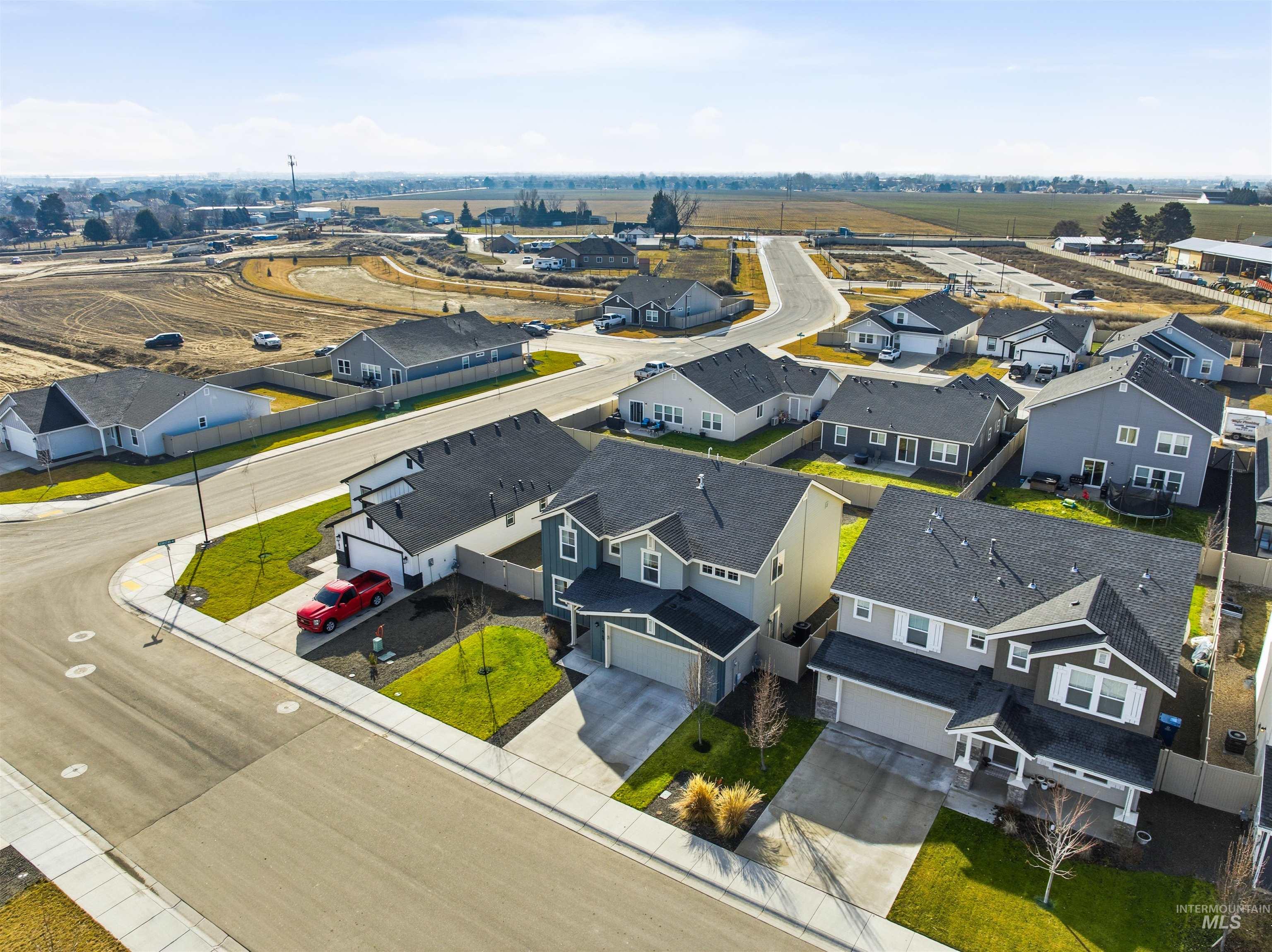 19189 Smith Fork Way, Caldwell, Idaho 83605, 3 Bedrooms, 2.5 Bathrooms, Residential For Sale, Price $449,990, 98974175