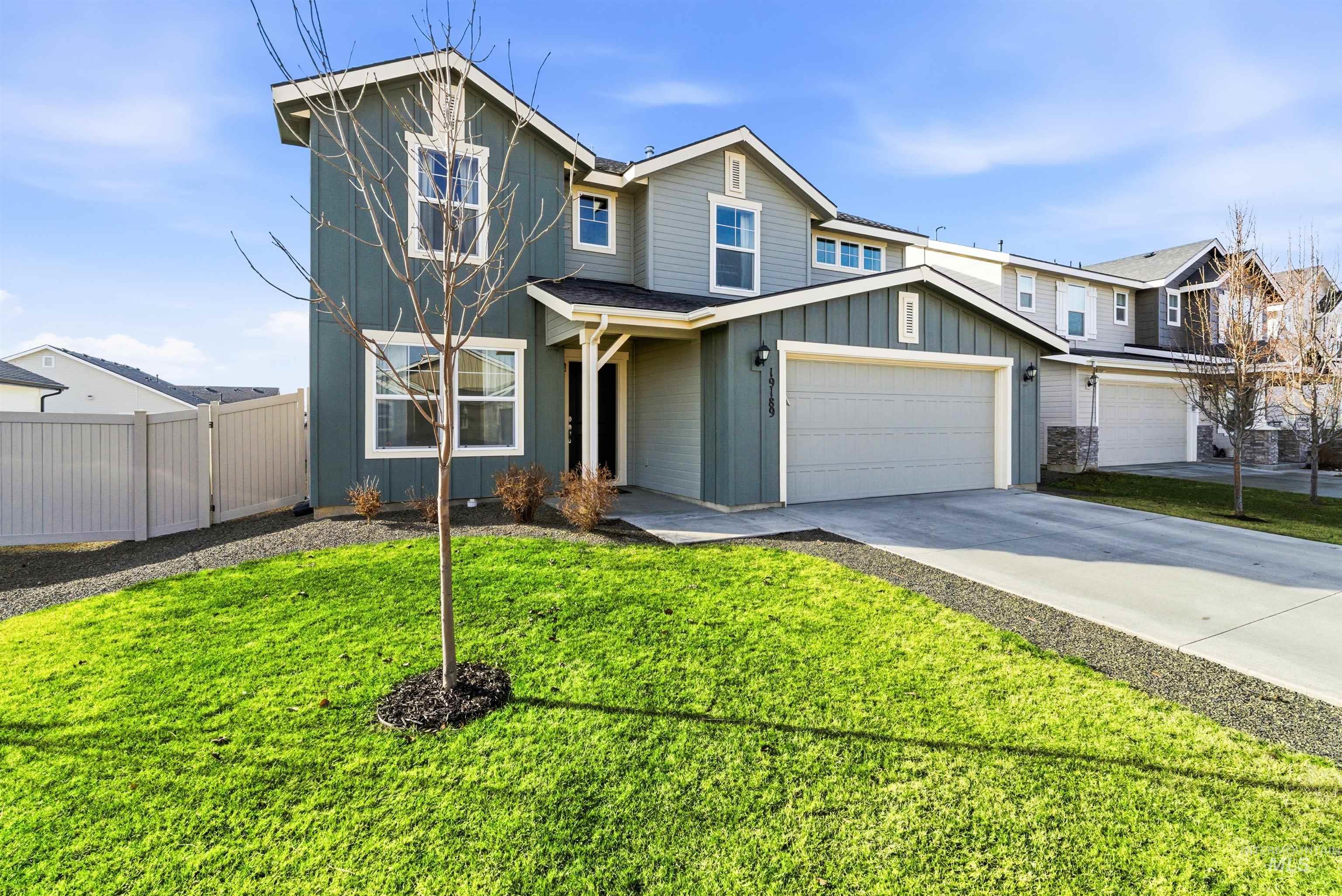 19189 Smith Fork Way, Caldwell, Idaho 83605, 3 Bedrooms, 2.5 Bathrooms, Residential For Sale, Price $449,990, 98974175