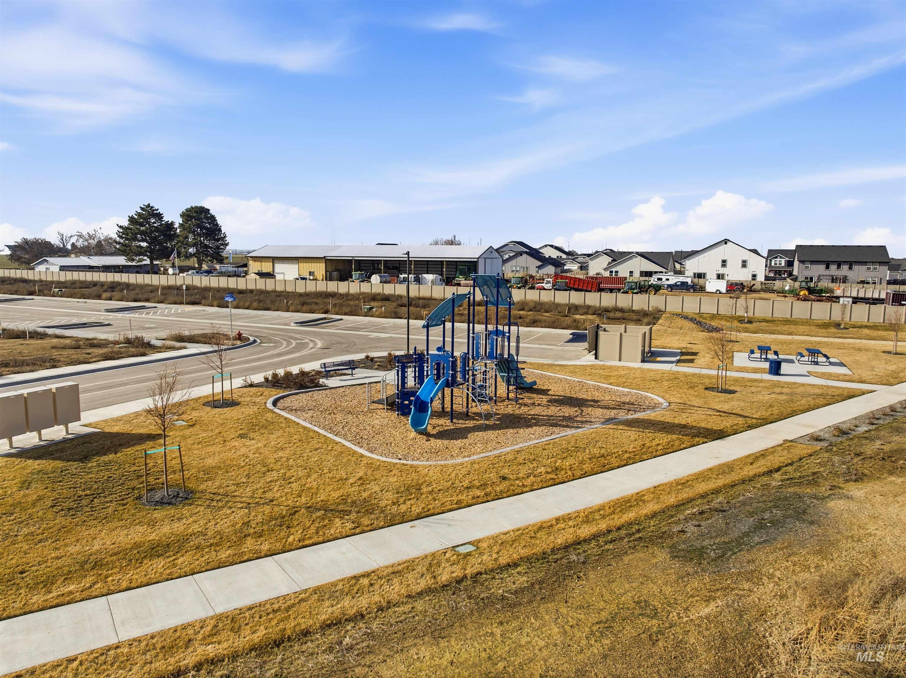 19189 Smith Fork Way, Caldwell, Idaho 83605, 3 Bedrooms, 2.5 Bathrooms, Residential For Sale, Price $449,990, 98974175