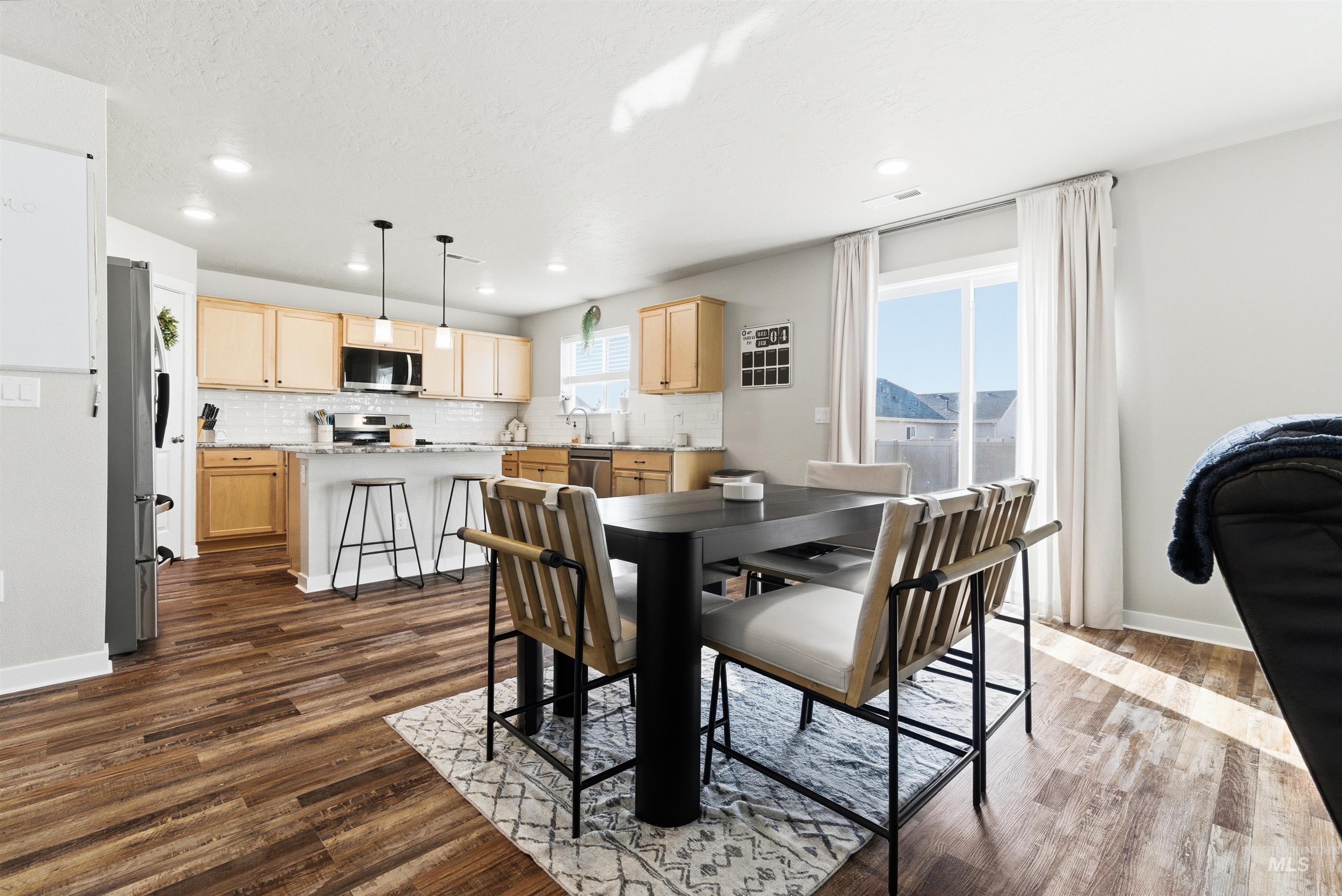 19189 Smith Fork Way, Caldwell, Idaho 83605, 3 Bedrooms, 2.5 Bathrooms, Residential For Sale, Price $439,990,MLS 98974175