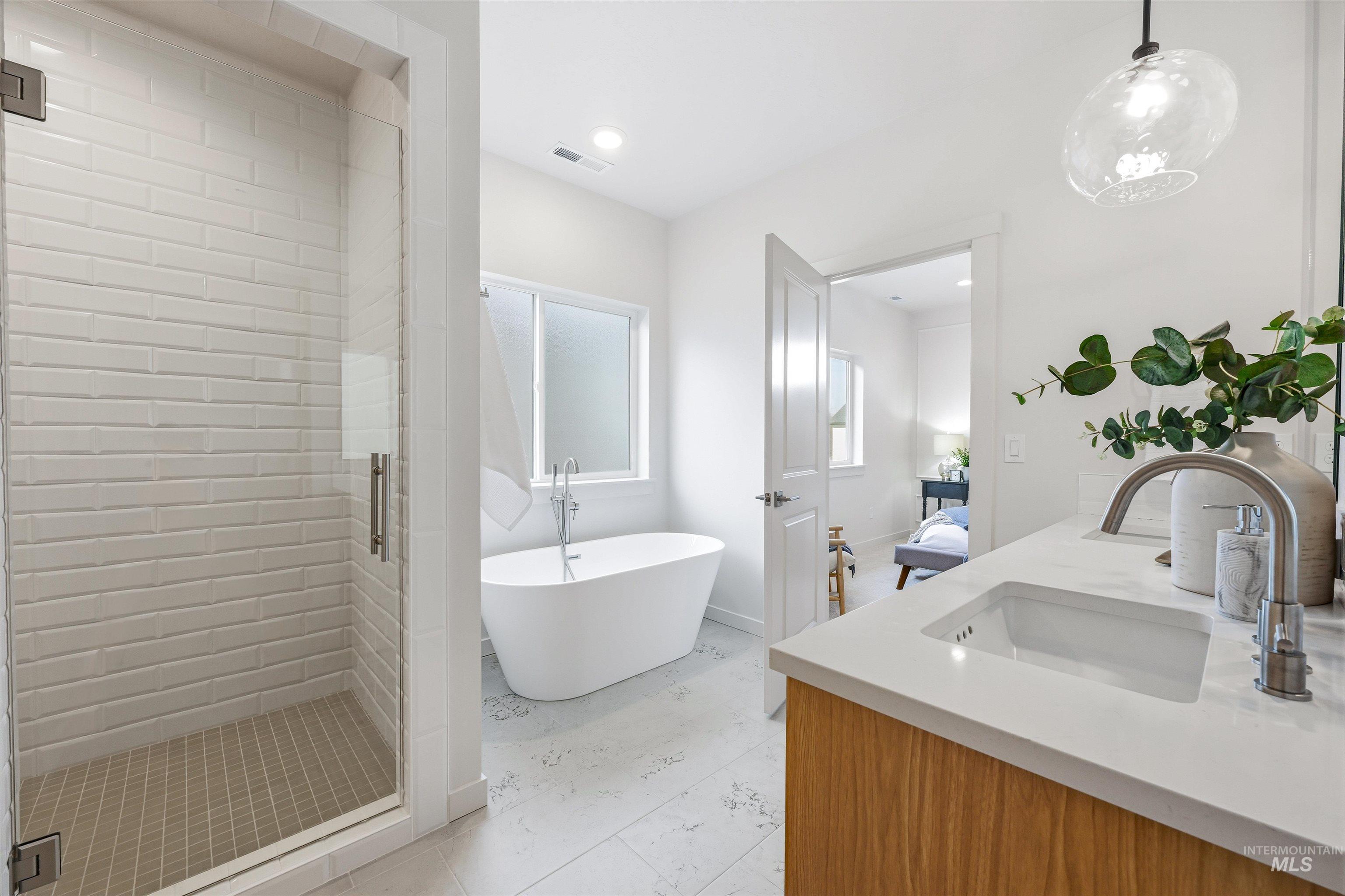 9625 W Kate Dr, Boise, Idaho 83714, 3 Bedrooms, 2.5 Bathrooms, Residential For Sale, Price $549,900,MLS 98974176