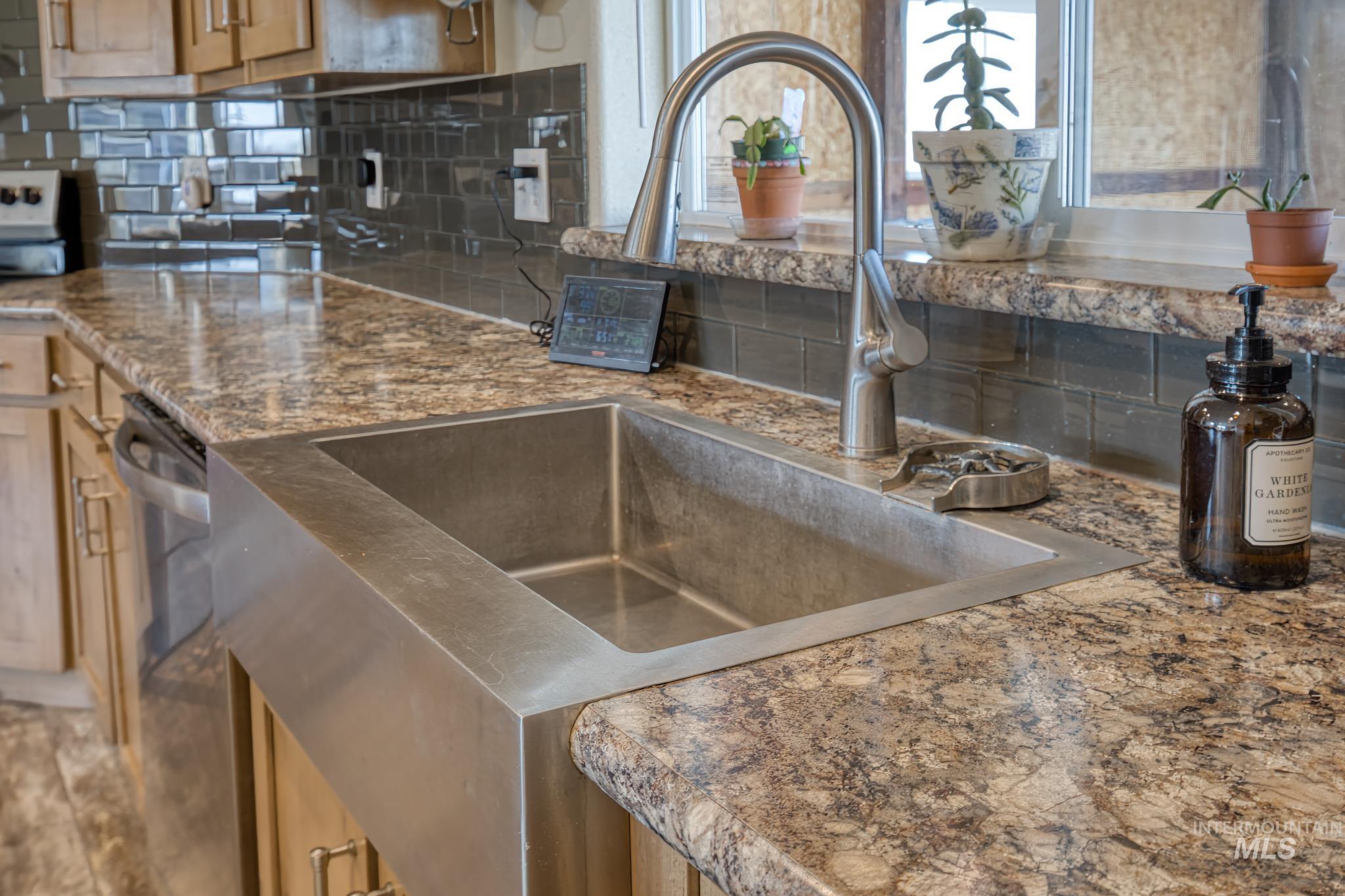 4815 SE 2nd Ave, New Plymouth, Idaho 83655, 3 Bedrooms, 2 Bathrooms, Residential For Sale, Price $750,000,MLS 98974177