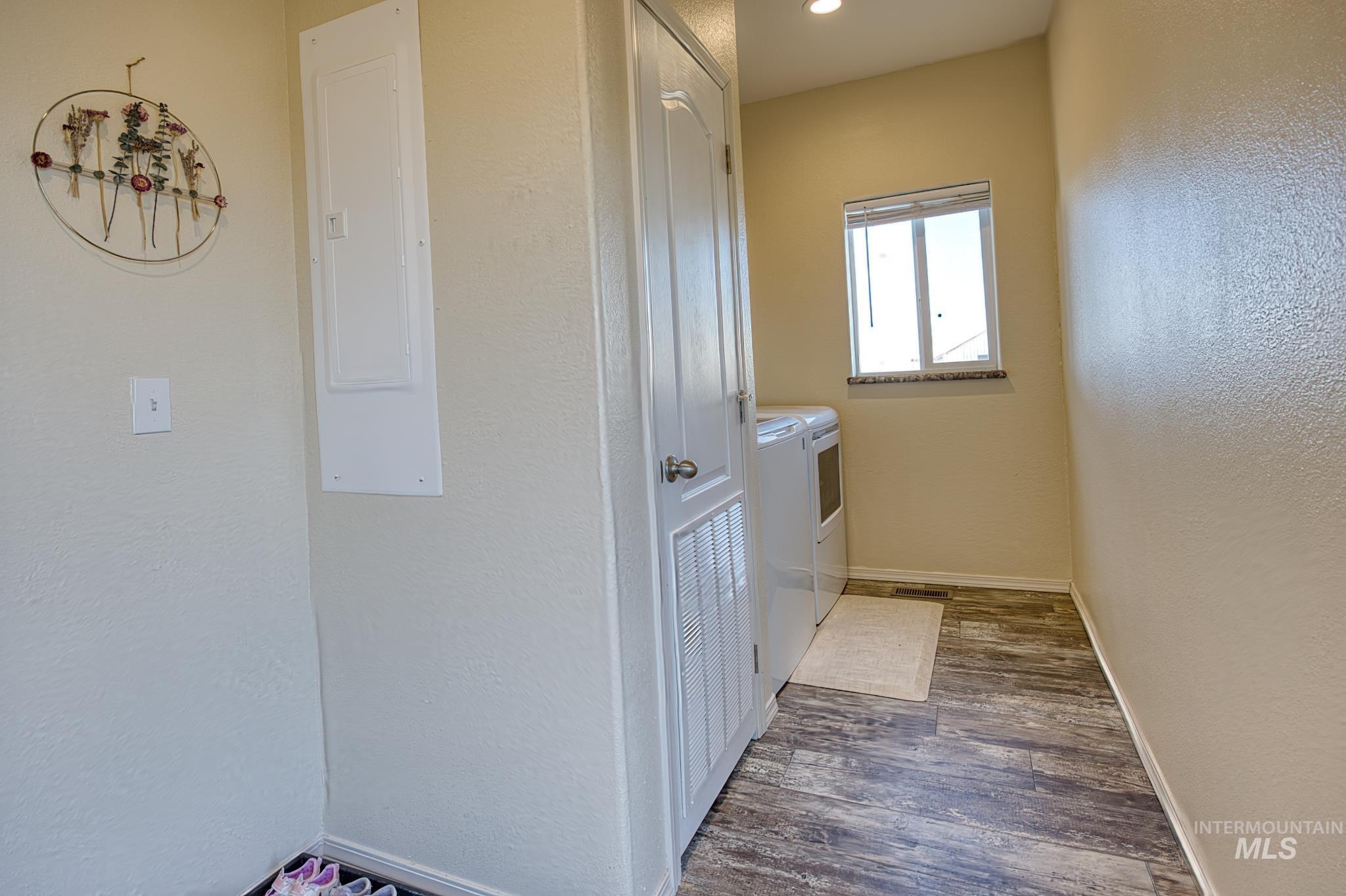 4815 SE 2nd Ave, New Plymouth, Idaho 83655, 3 Bedrooms, 2 Bathrooms, Residential For Sale, Price $750,000,MLS 98974177