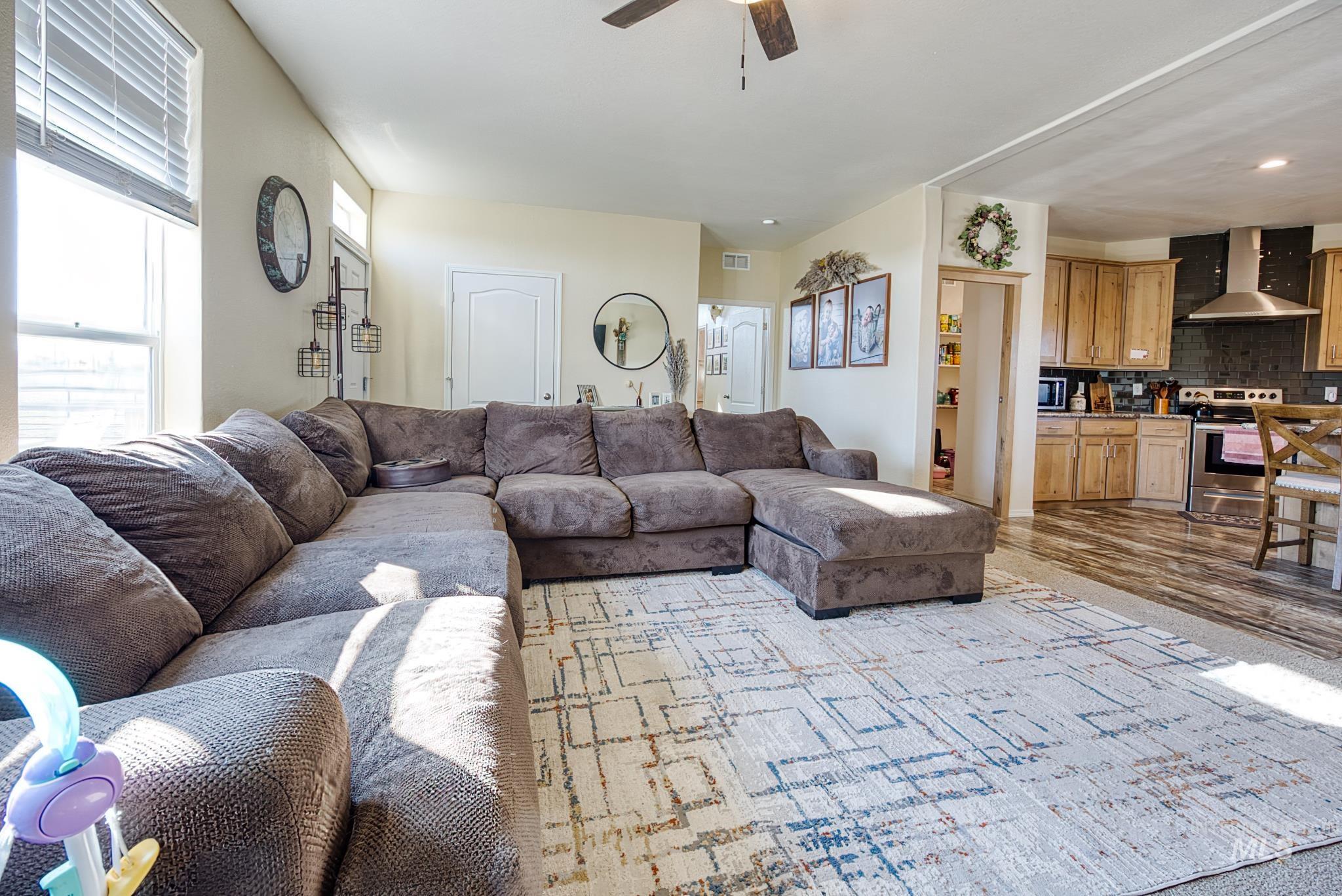 4815 SE 2nd Ave, New Plymouth, Idaho 83655, 3 Bedrooms, 2 Bathrooms, Residential For Sale, Price $750,000,MLS 98974177