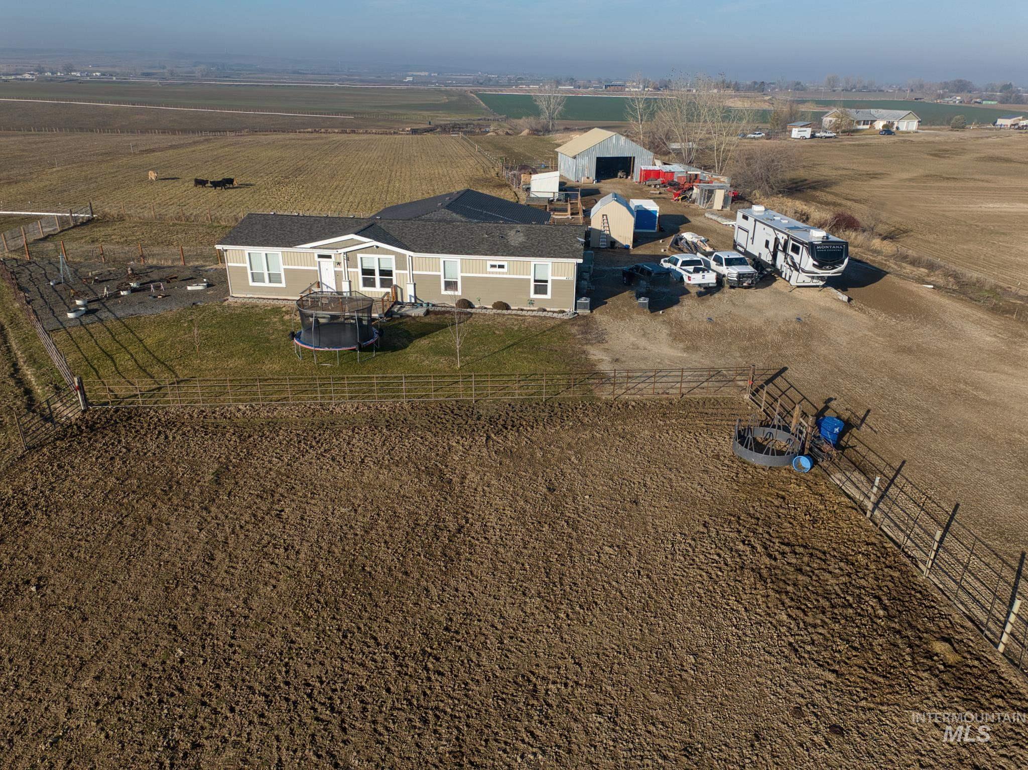 4815 SE 2nd Ave, New Plymouth, Idaho 83655, 3 Bedrooms, 2 Bathrooms, Residential For Sale, Price $750,000,MLS 98974177