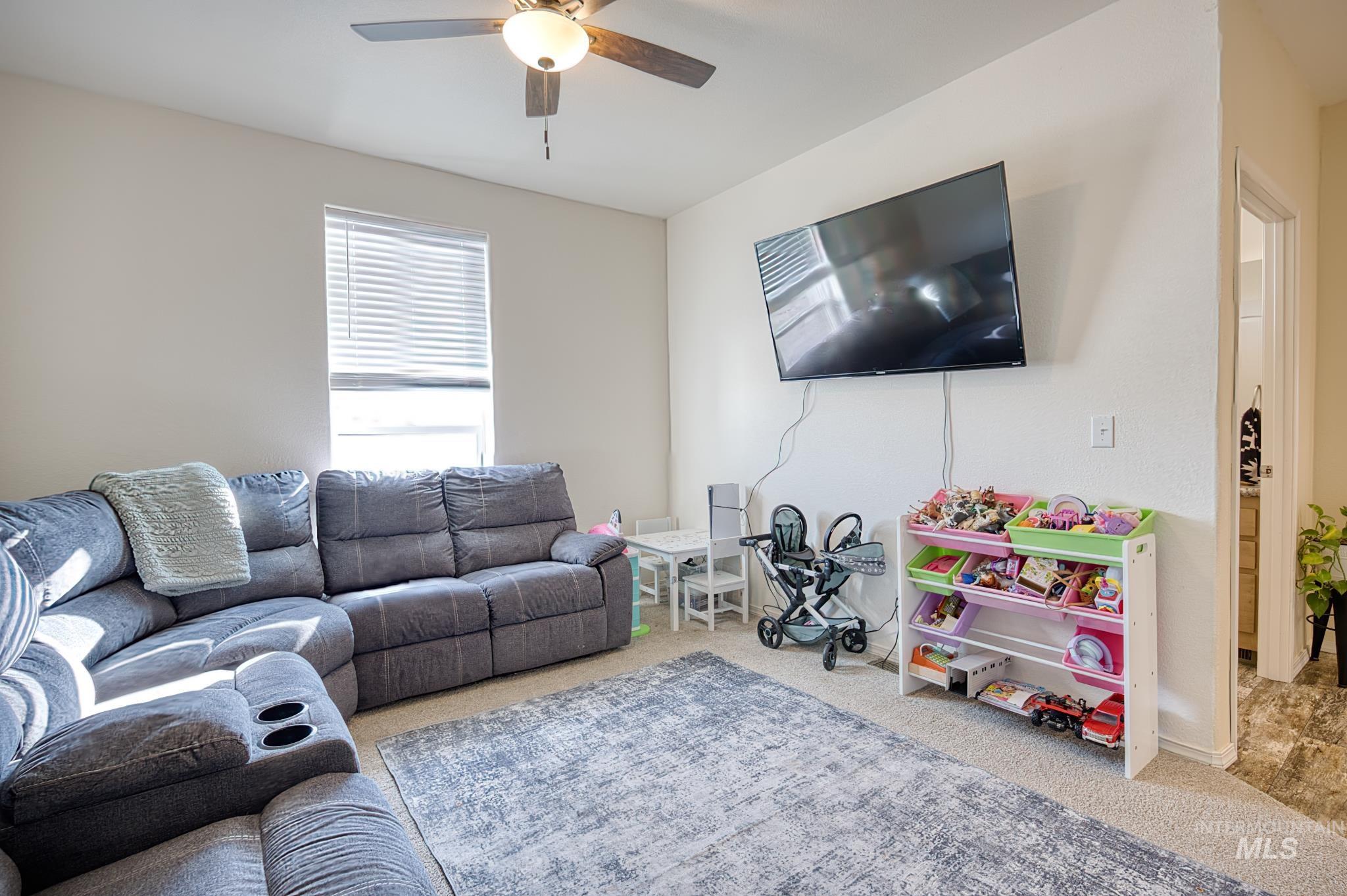 4815 SE 2nd Ave, New Plymouth, Idaho 83655, 3 Bedrooms, 2 Bathrooms, Residential For Sale, Price $750,000,MLS 98974177