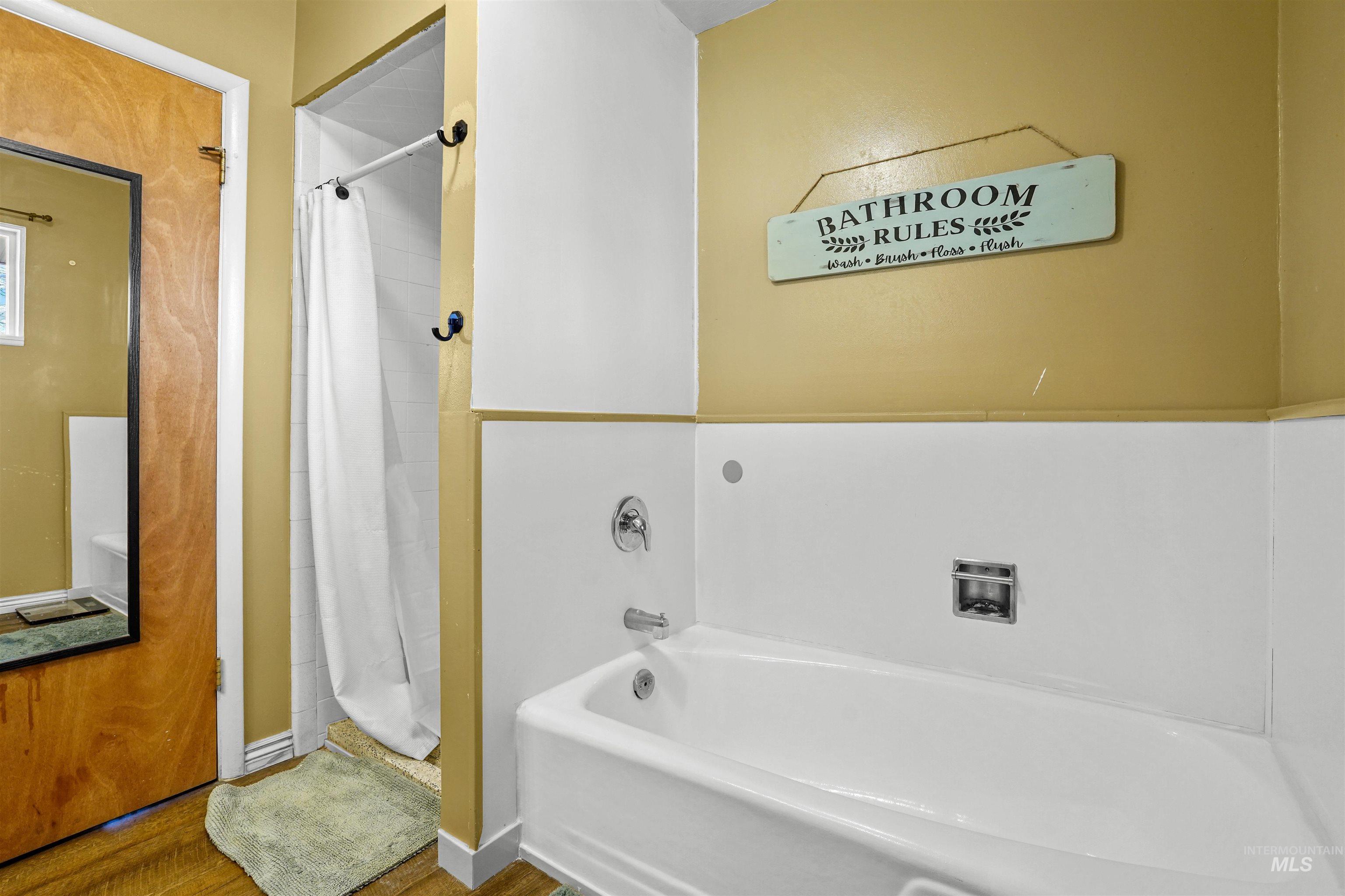 91 S 850 W, Paul, Idaho 83347, 5 Bedrooms, 2.5 Bathrooms, Residential For Sale, Price $500,000,MLS 98974178