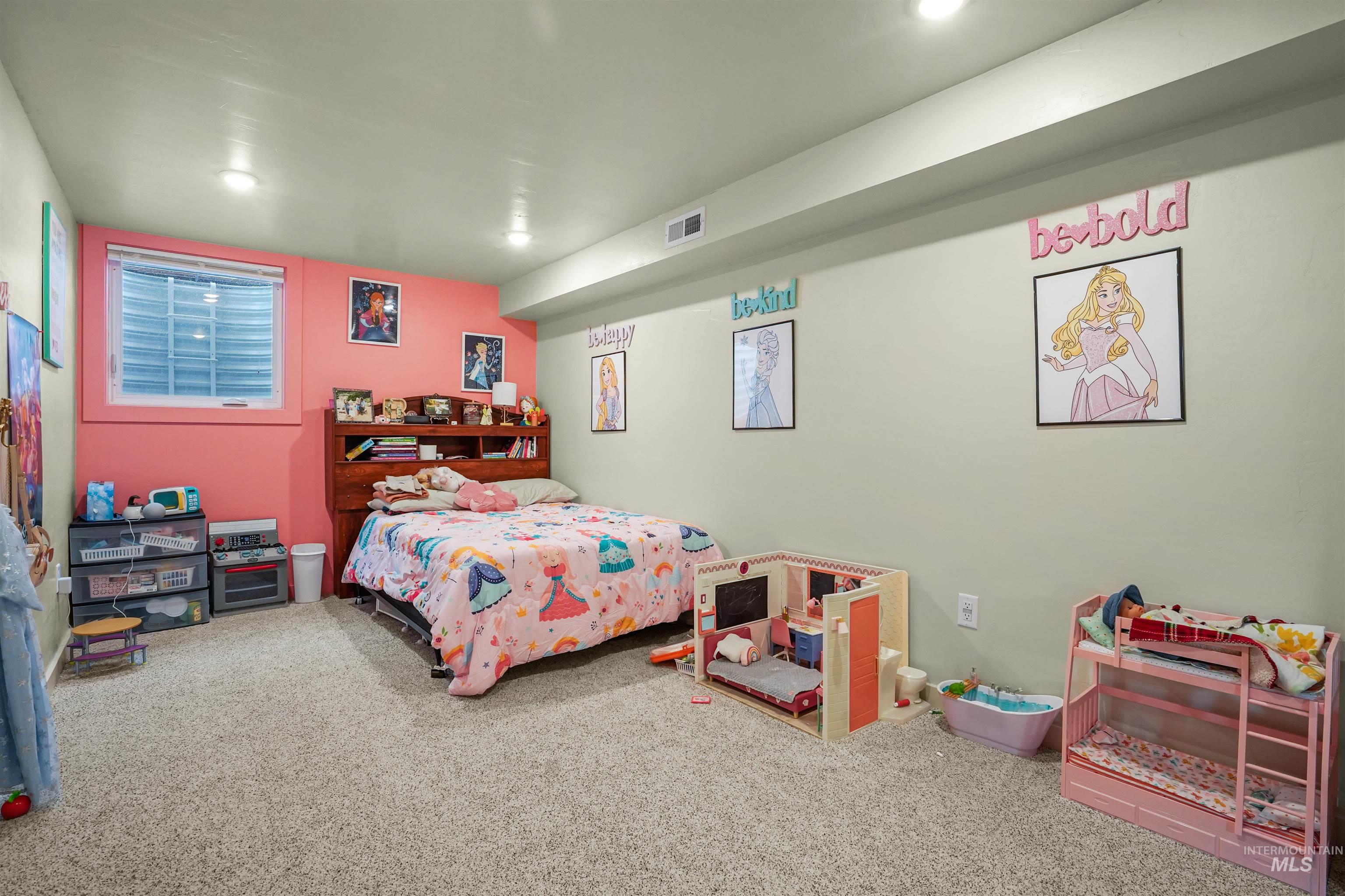 91 S 850 W, Paul, Idaho 83347, 5 Bedrooms, 2.5 Bathrooms, Residential For Sale, Price $500,000,MLS 98974178