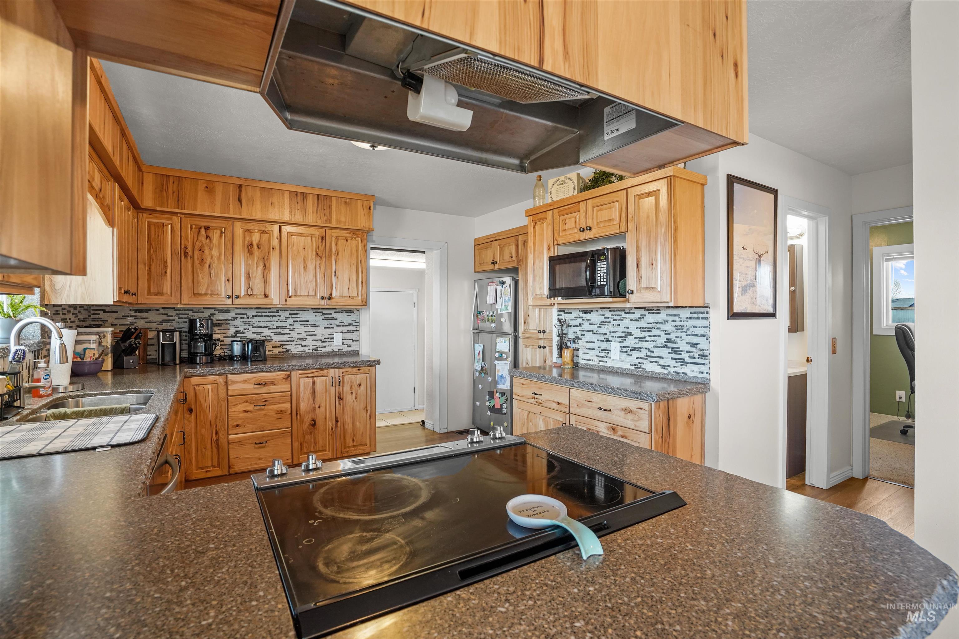 91 S 850 W, Paul, Idaho 83347, 5 Bedrooms, 2.5 Bathrooms, Residential For Sale, Price $500,000,MLS 98974178