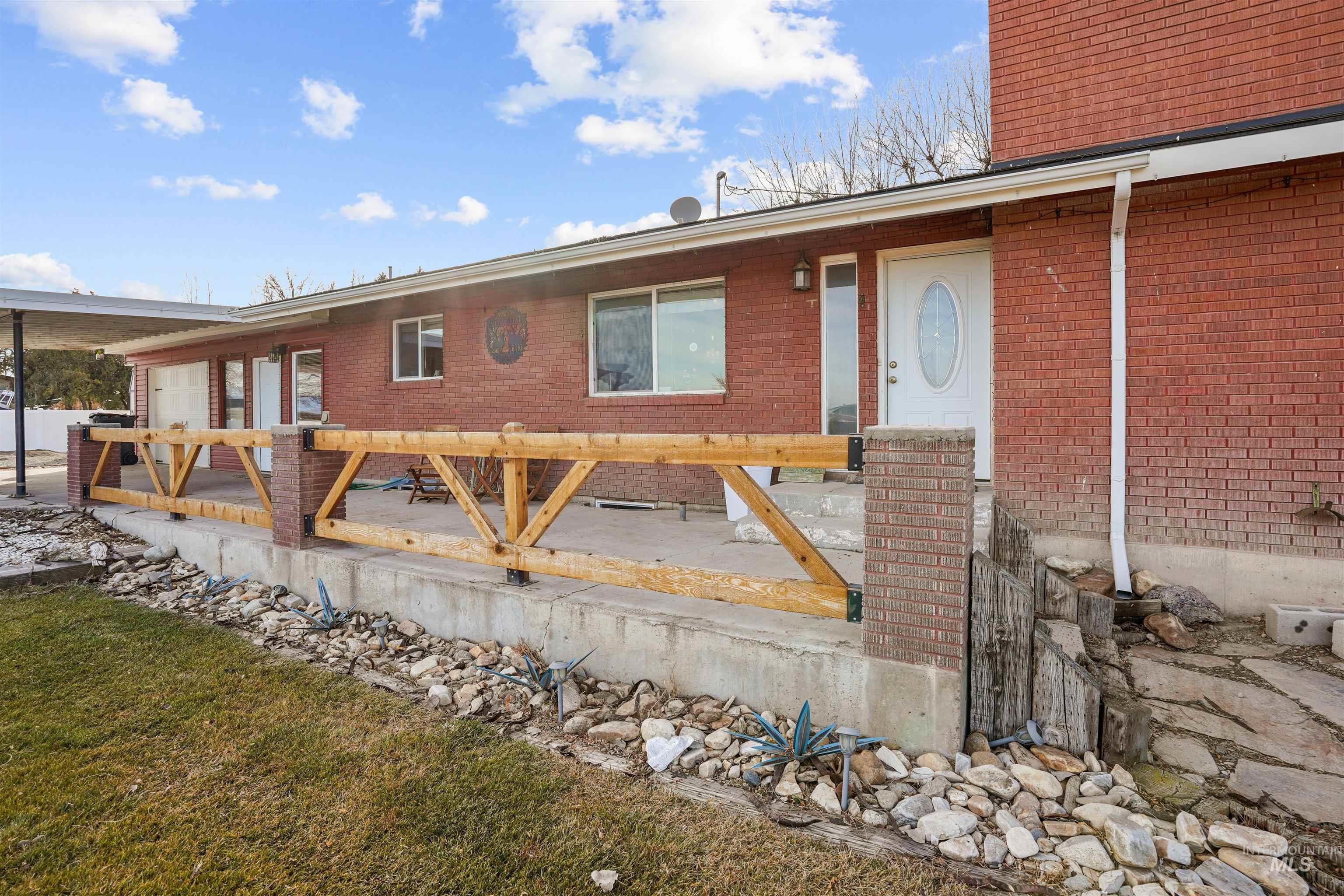 91 S 850 W, Paul, Idaho 83347, 5 Bedrooms, 2.5 Bathrooms, Residential For Sale, Price $500,000,MLS 98974178