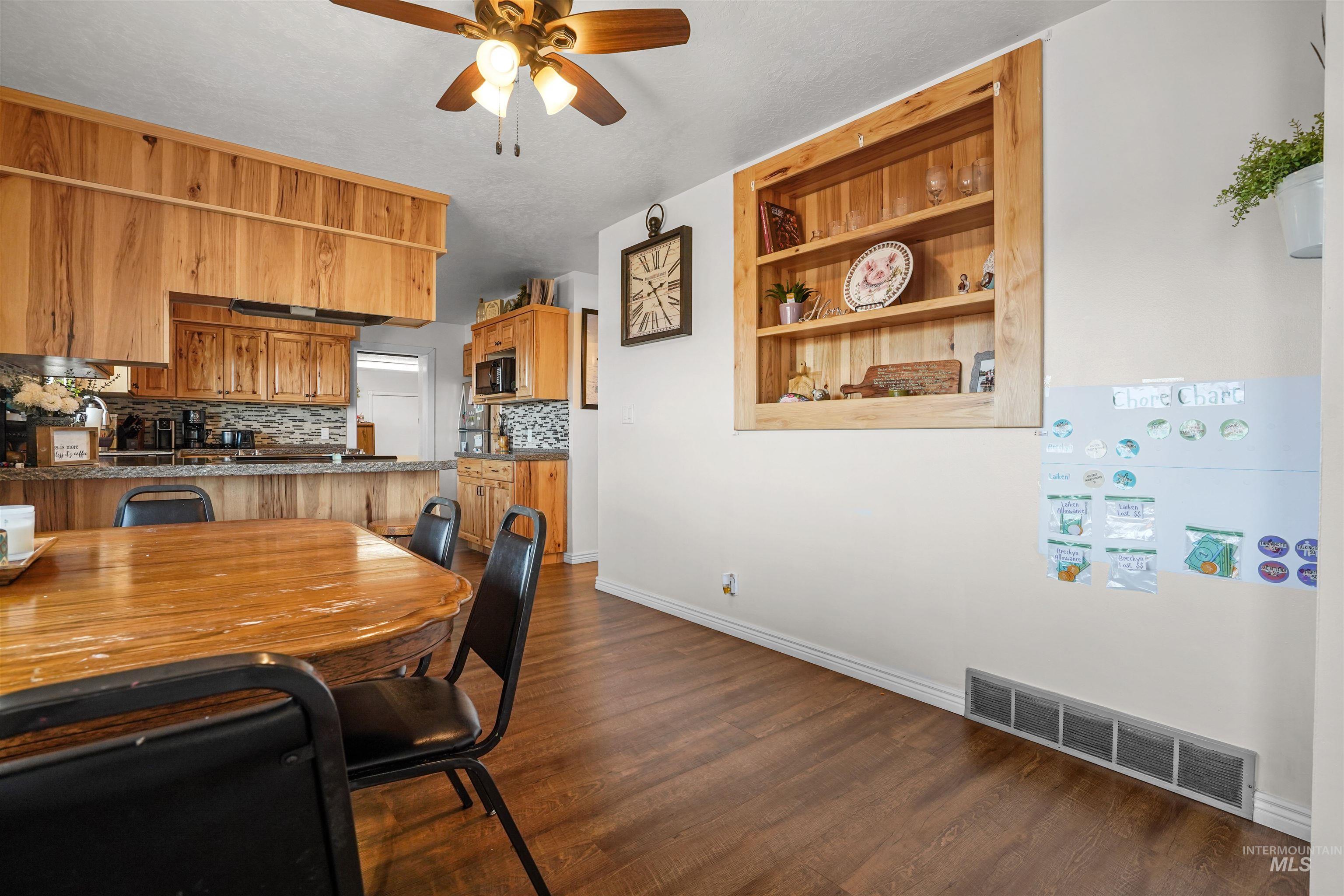 91 S 850 W, Paul, Idaho 83347, 5 Bedrooms, 2.5 Bathrooms, Residential For Sale, Price $500,000,MLS 98974178