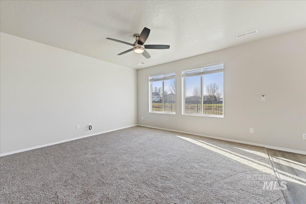 3053 N Saratov Way, Kuna, Idaho 83634-4856, 4 Bedrooms, 2.5 Bathrooms, Residential For Sale, Price $419,990,MLS 98974179