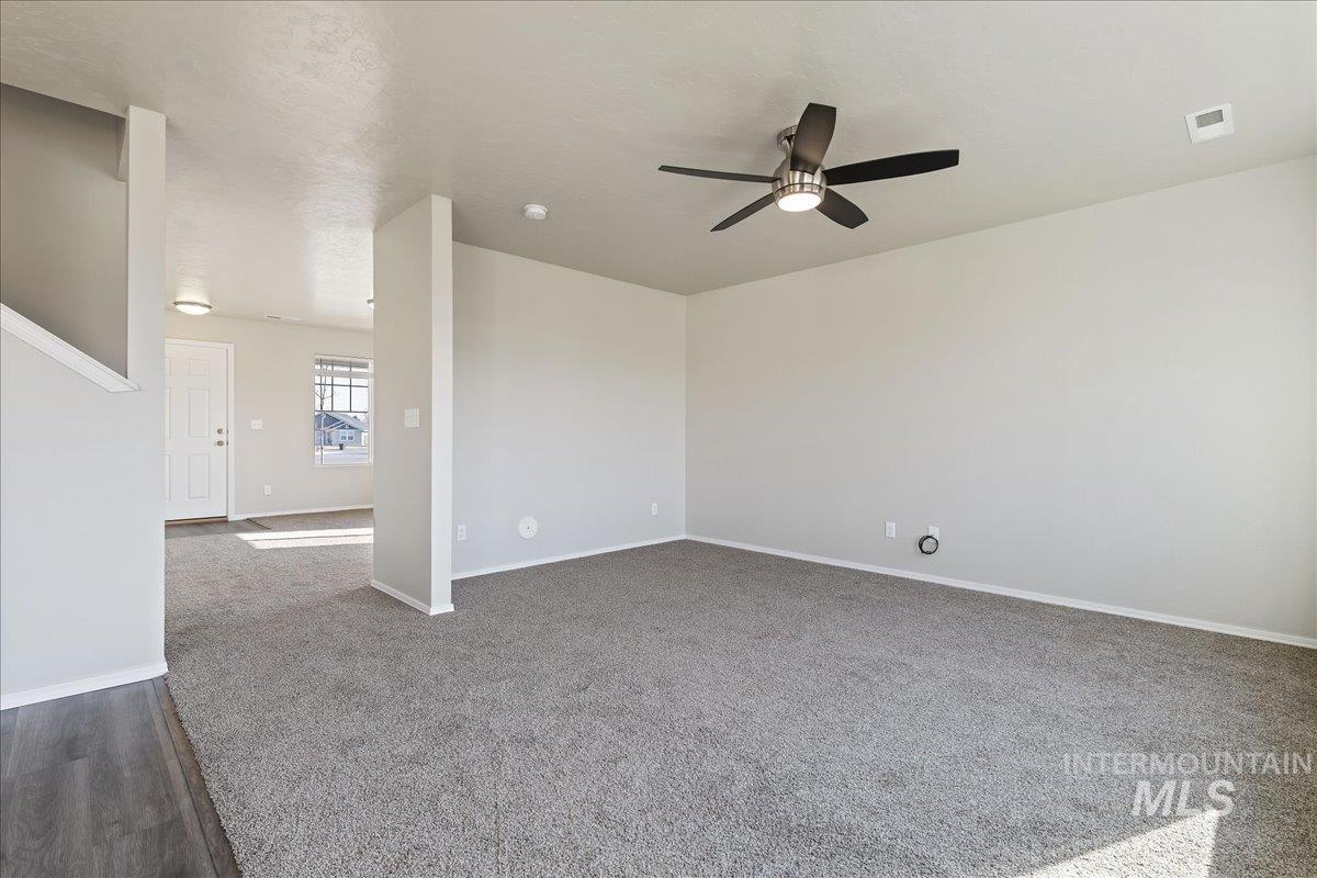 3053 N Saratov Way, Kuna, Idaho 83634-4856, 4 Bedrooms, 2.5 Bathrooms, Residential For Sale, Price $419,990,MLS 98974179