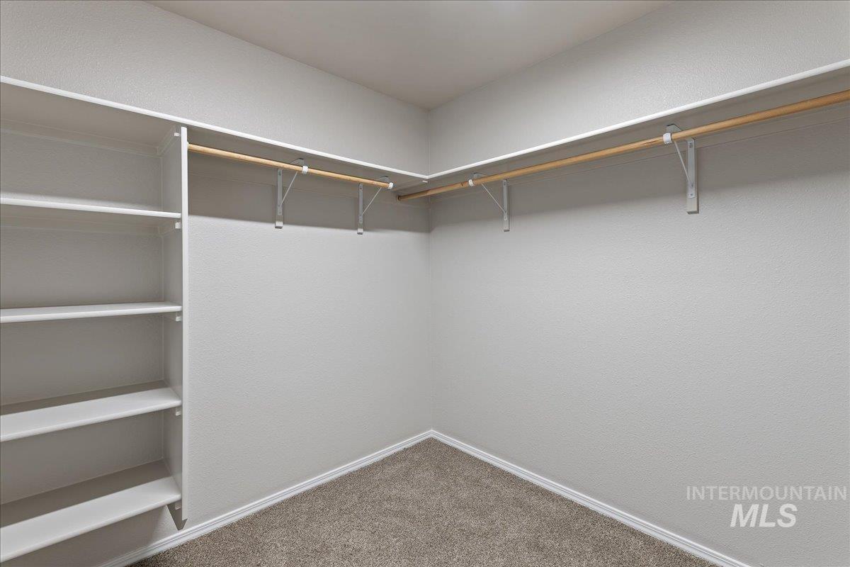 3053 N Saratov Way, Kuna, Idaho 83634-4856, 4 Bedrooms, 2.5 Bathrooms, Residential For Sale, Price $419,990,MLS 98974179