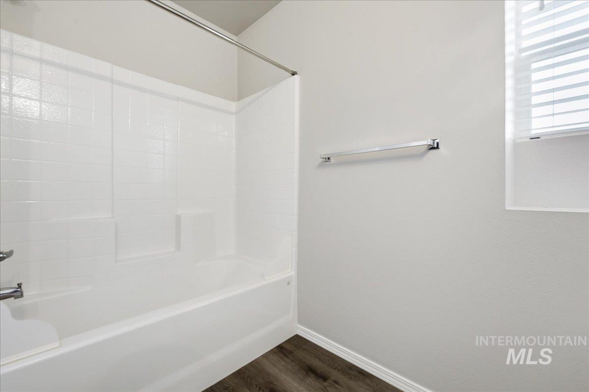 3053 N Saratov Way, Kuna, Idaho 83634-4856, 4 Bedrooms, 2.5 Bathrooms, Residential For Sale, Price $419,990,MLS 98974179