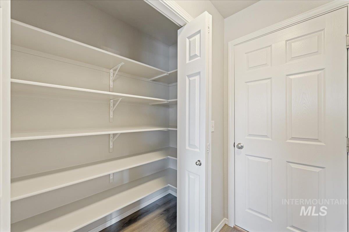 3053 N Saratov Way, Kuna, Idaho 83634-4856, 4 Bedrooms, 2.5 Bathrooms, Residential For Sale, Price $419,990,MLS 98974179