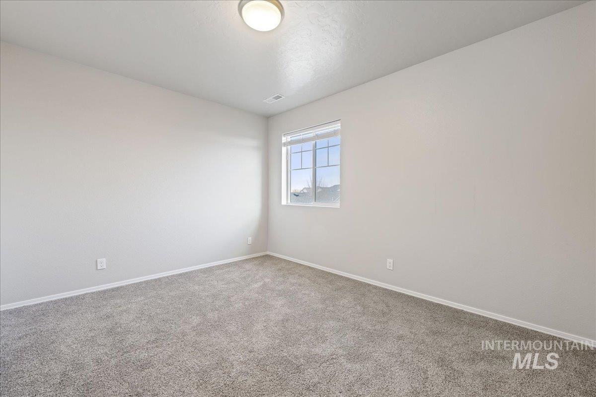 3053 N Saratov Way, Kuna, Idaho 83634-4856, 4 Bedrooms, 2.5 Bathrooms, Residential For Sale, Price $419,990,MLS 98974179