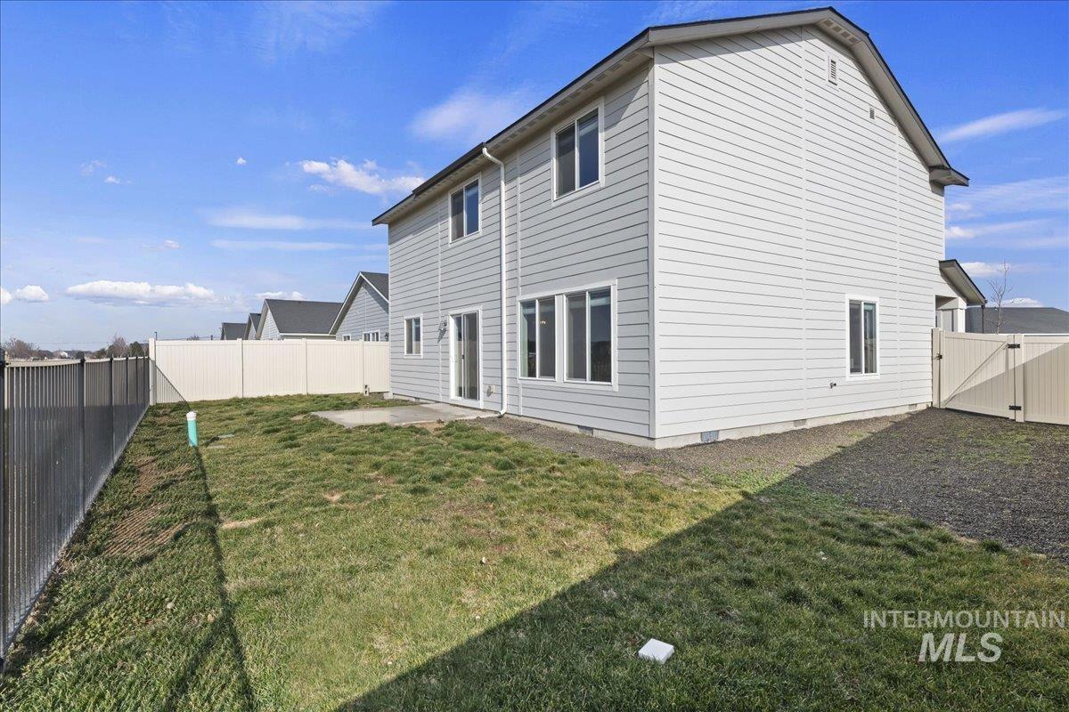 3053 N Saratov Way, Kuna, Idaho 83634-4856, 4 Bedrooms, 2.5 Bathrooms, Residential For Sale, Price $419,990,MLS 98974179