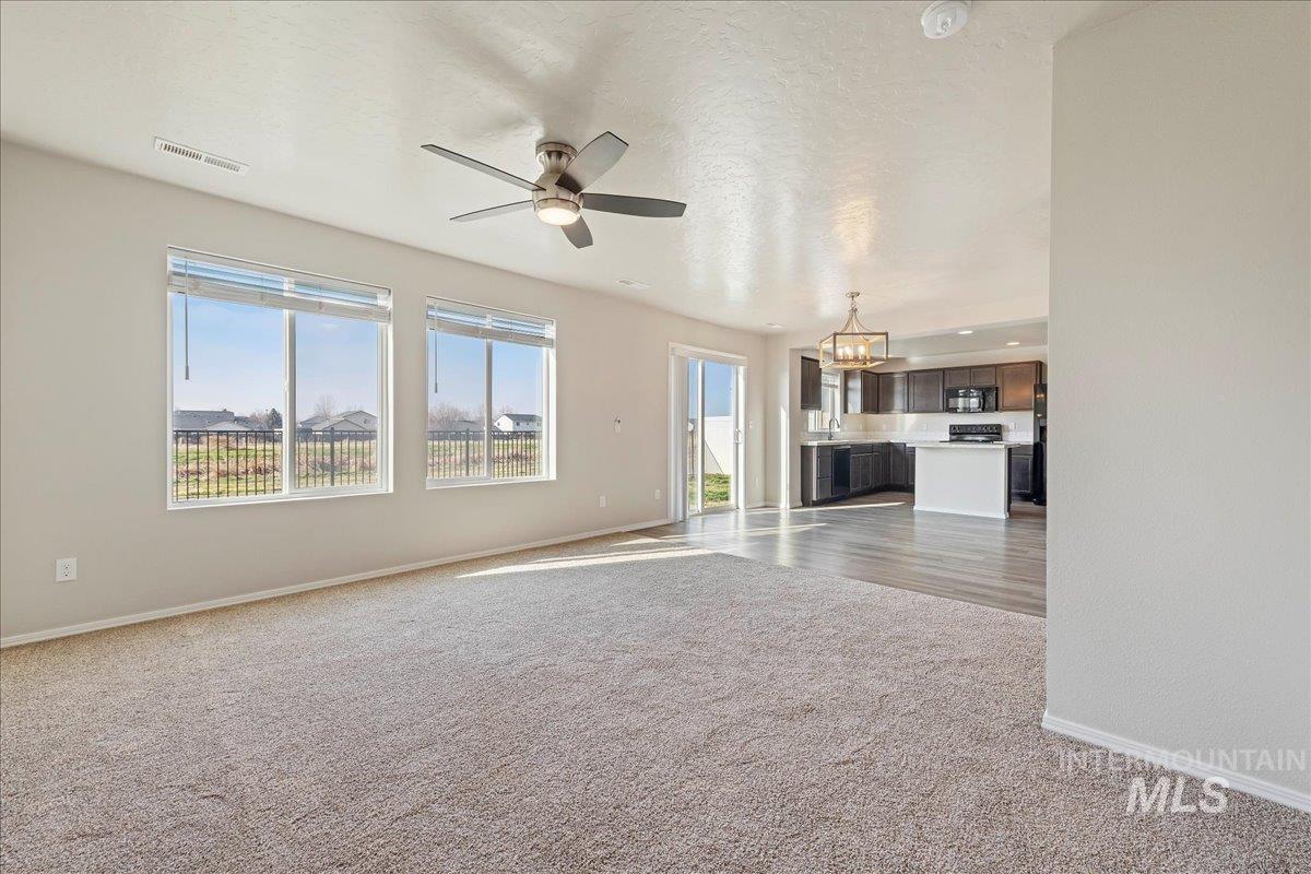 3053 N Saratov Way, Kuna, Idaho 83634-4856, 4 Bedrooms, 2.5 Bathrooms, Residential For Sale, Price $419,990,MLS 98974179