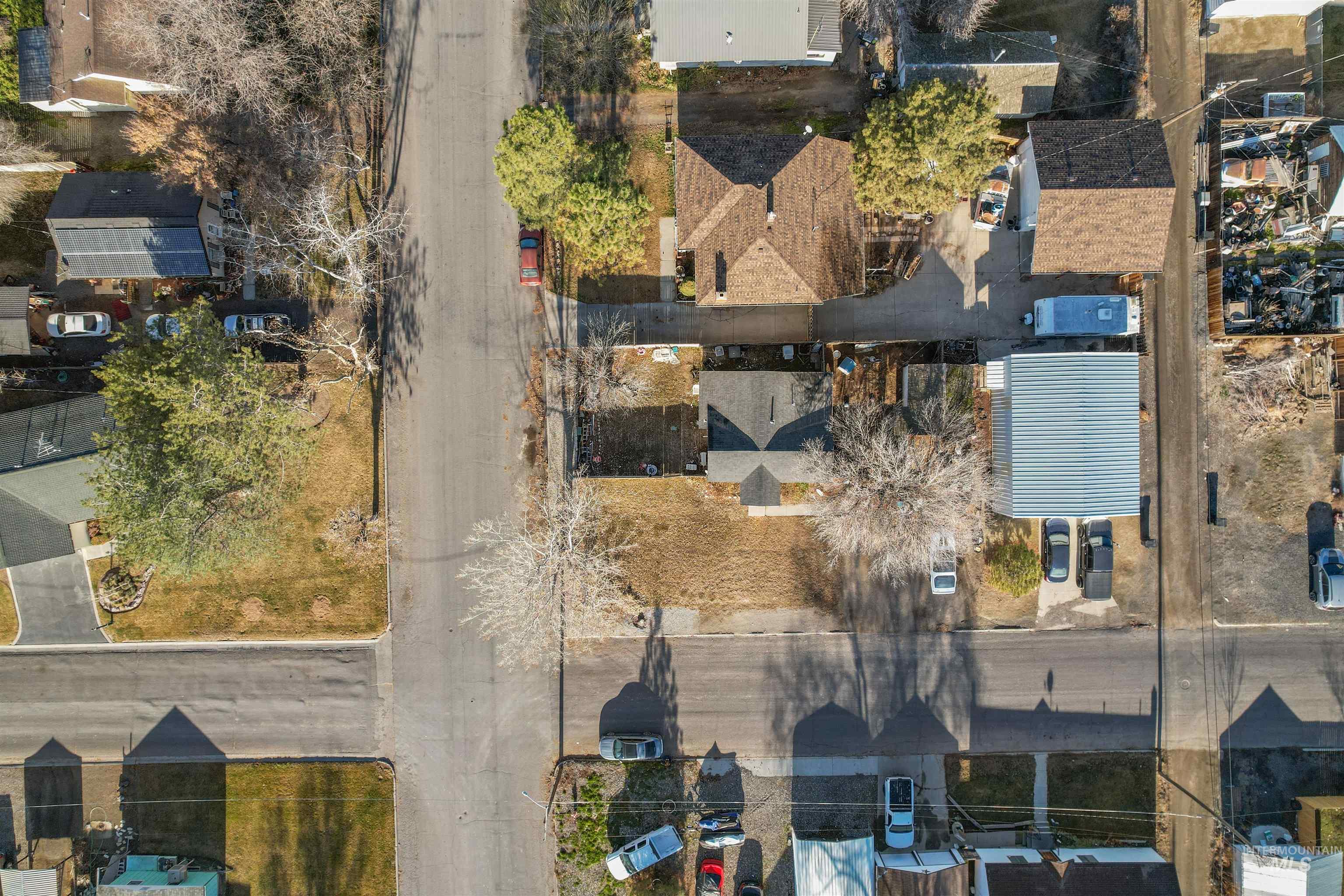 300 14th Ave N, Buhl, Idaho 83316, 1 Bedroom, 1 Bathroom, Residential For Sale, Price $180,000,MLS 98974180