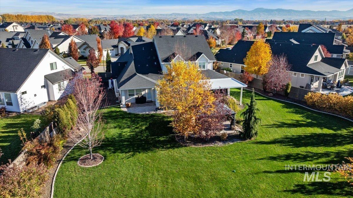 1695 N Black Forest Way, Eagle, Idaho 83616, 4 Bedrooms, 3.5 Bathrooms, Residential For Sale, Price $1,050,000,MLS 98974181