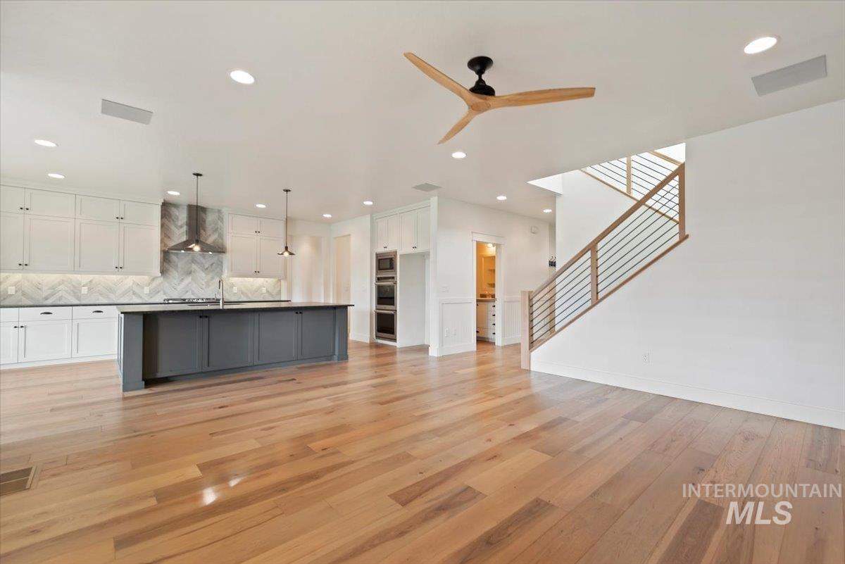 1695 N Black Forest Way, Eagle, Idaho 83616, 4 Bedrooms, 3.5 Bathrooms, Residential For Sale, Price $1,050,000,MLS 98974181