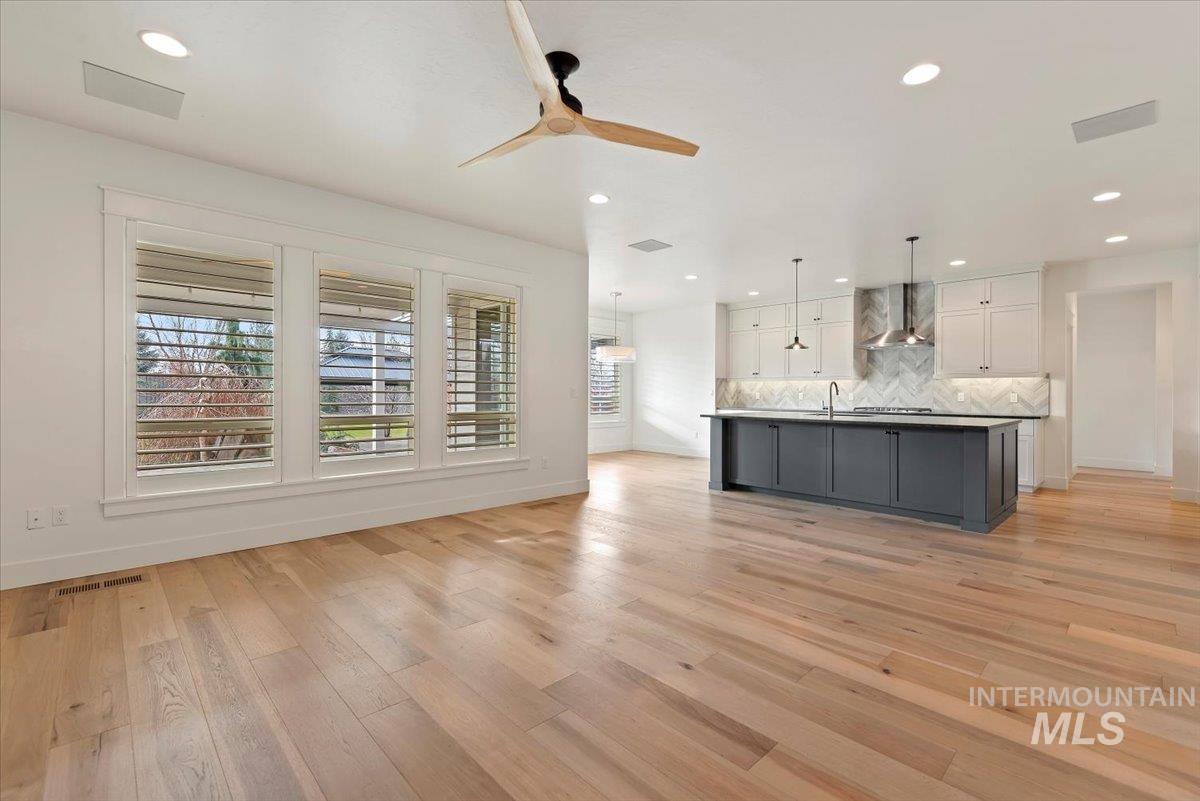 1695 N Black Forest Way, Eagle, Idaho 83616, 4 Bedrooms, 3.5 Bathrooms, Residential For Sale, Price $1,050,000,MLS 98974181