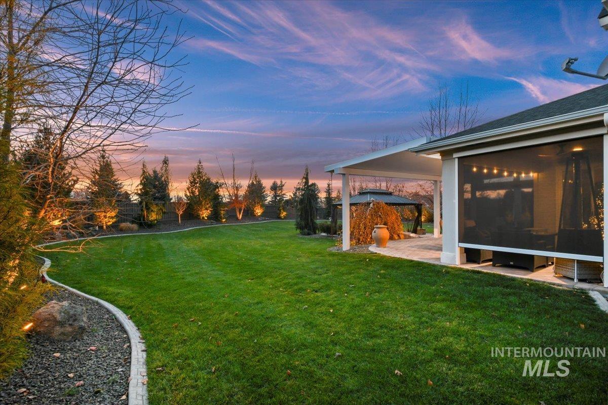 1695 N Black Forest Way, Eagle, Idaho 83616, 4 Bedrooms, 3.5 Bathrooms, Residential For Sale, Price $1,050,000,MLS 98974181