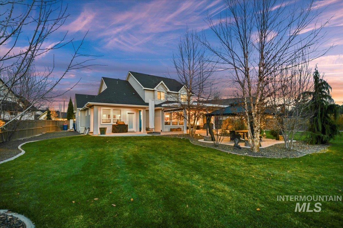 1695 N Black Forest Way, Eagle, Idaho 83616, 4 Bedrooms, 3.5 Bathrooms, Residential For Sale, Price $1,050,000,MLS 98974181