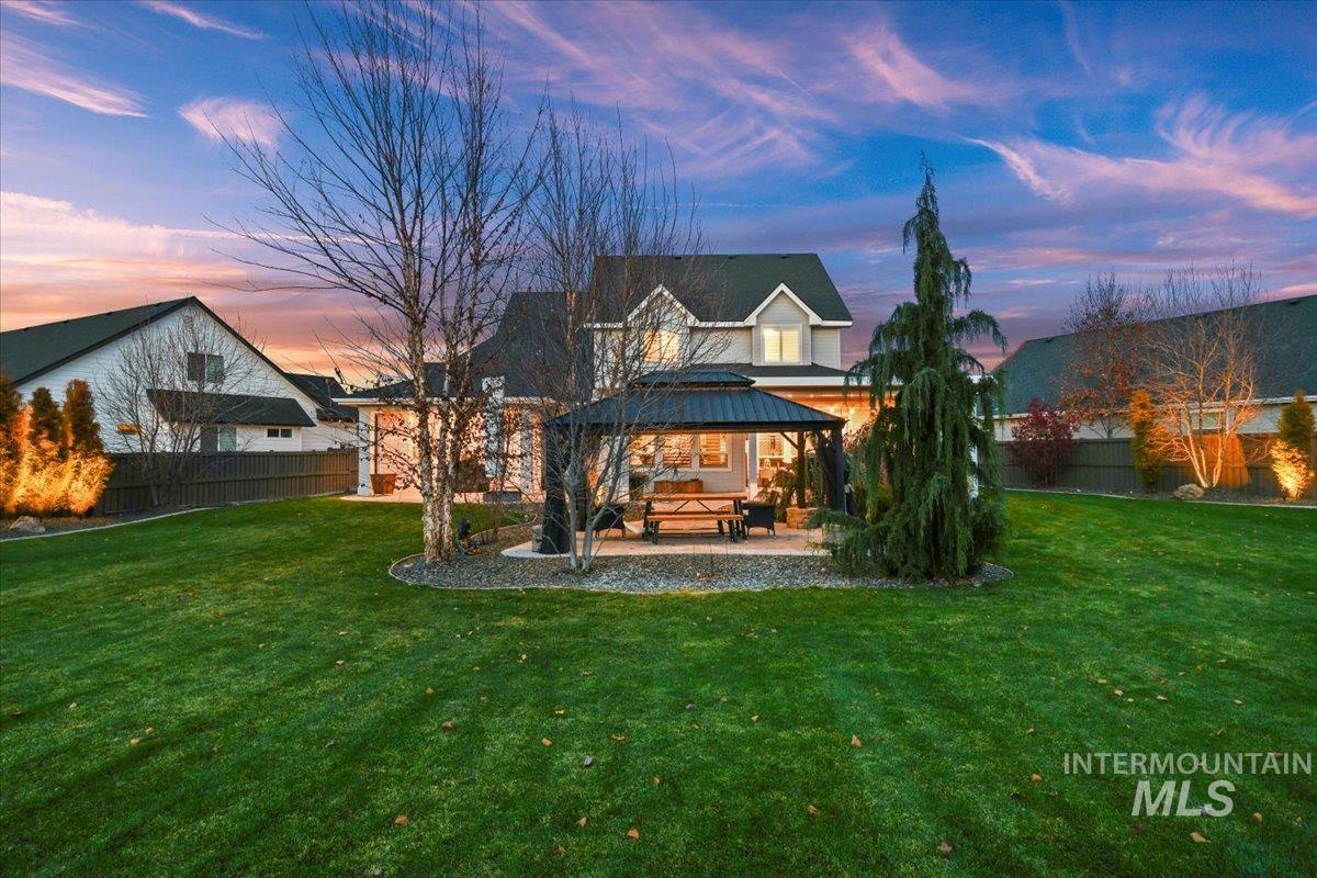 1695 N Black Forest Way, Eagle, Idaho 83616, 4 Bedrooms, 3.5 Bathrooms, Residential For Sale, Price $1,050,000,MLS 98974181