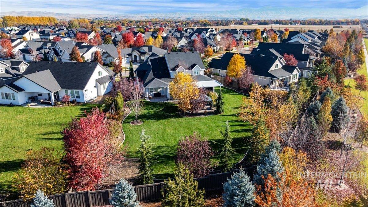 1695 N Black Forest Way, Eagle, Idaho 83616, 4 Bedrooms, 3.5 Bathrooms, Residential For Sale, Price $1,050,000,MLS 98974181