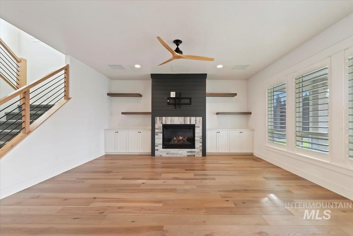 1695 N Black Forest Way, Eagle, Idaho 83616, 4 Bedrooms, 3.5 Bathrooms, Residential For Sale, Price $1,050,000,MLS 98974181