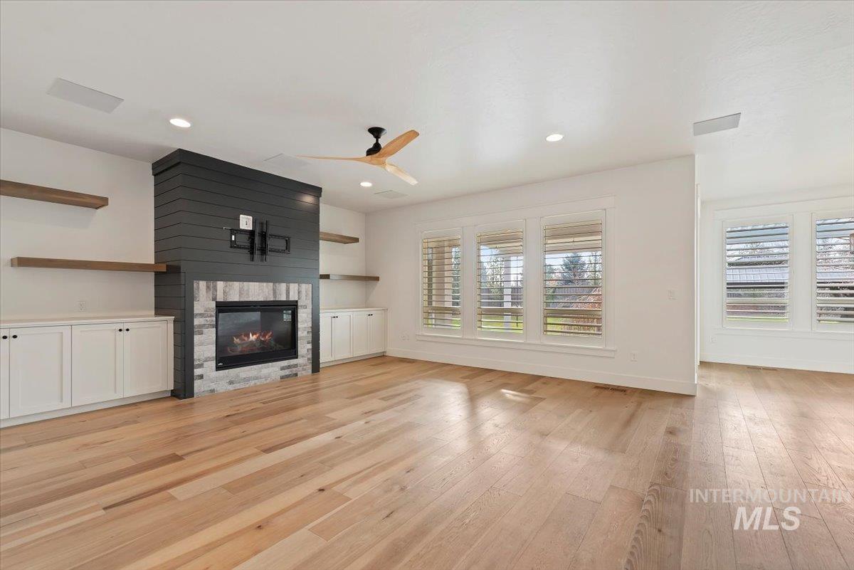 1695 N Black Forest Way, Eagle, Idaho 83616, 4 Bedrooms, 3.5 Bathrooms, Residential For Sale, Price $1,050,000,MLS 98974181