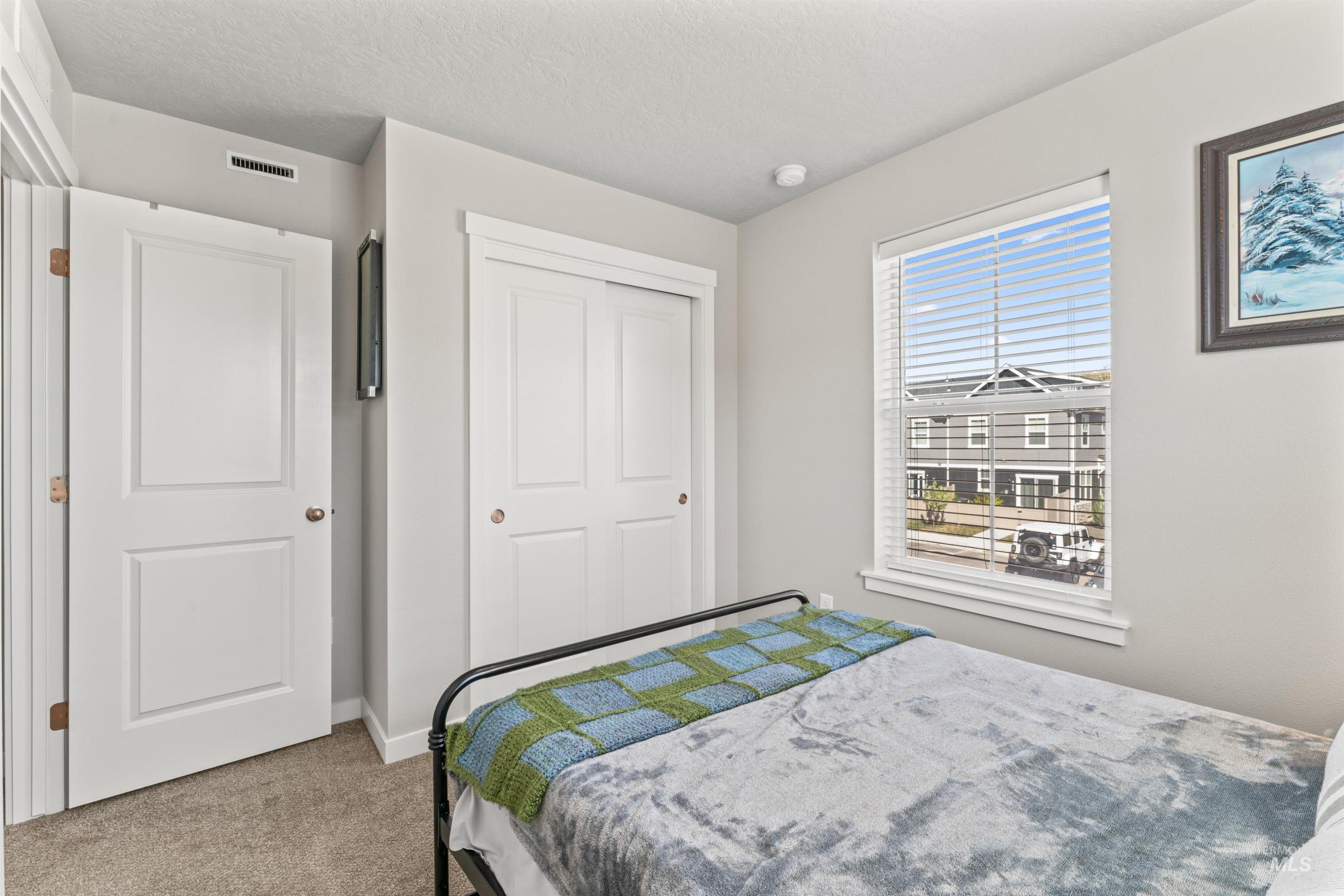 10711 W W Brownstone Ln, Boise, Idaho 83709, 3 Bedrooms, 2.5 Bathrooms, Residential For Sale, Price $350,000,MLS 98974184