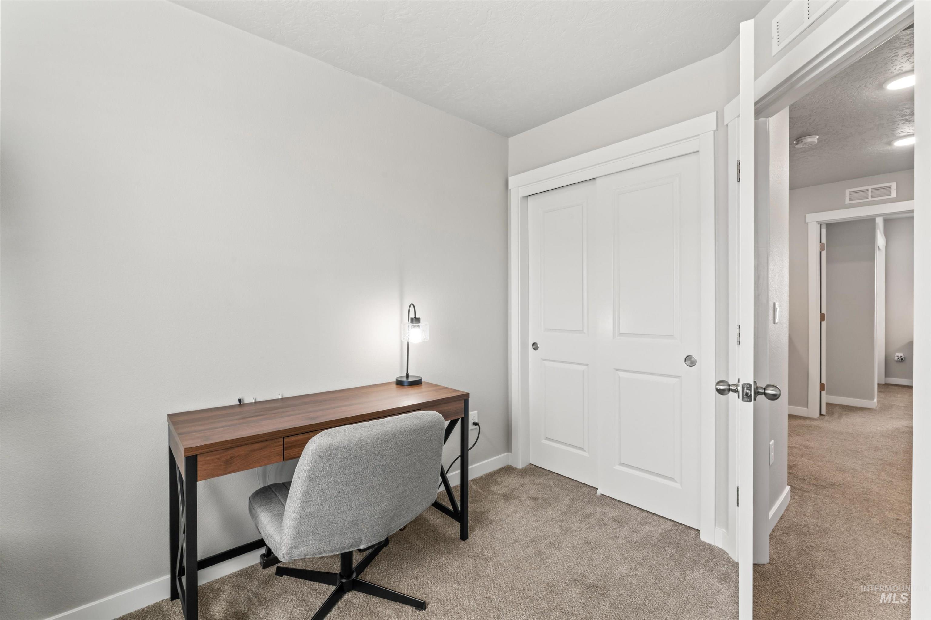 10711 W W Brownstone Ln, Boise, Idaho 83709, 3 Bedrooms, 2.5 Bathrooms, Residential For Sale, Price $350,000,MLS 98974184