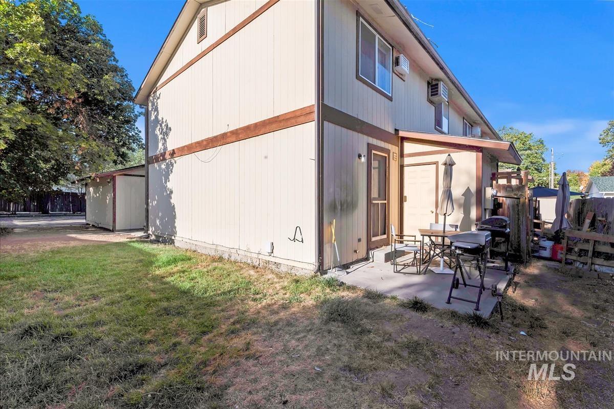 6738 W Westwood Ln, Boise, Idaho 83704, 2 Bedrooms, 1 Bathroom, Residential For Sale, Price $275,000,MLS 98974186