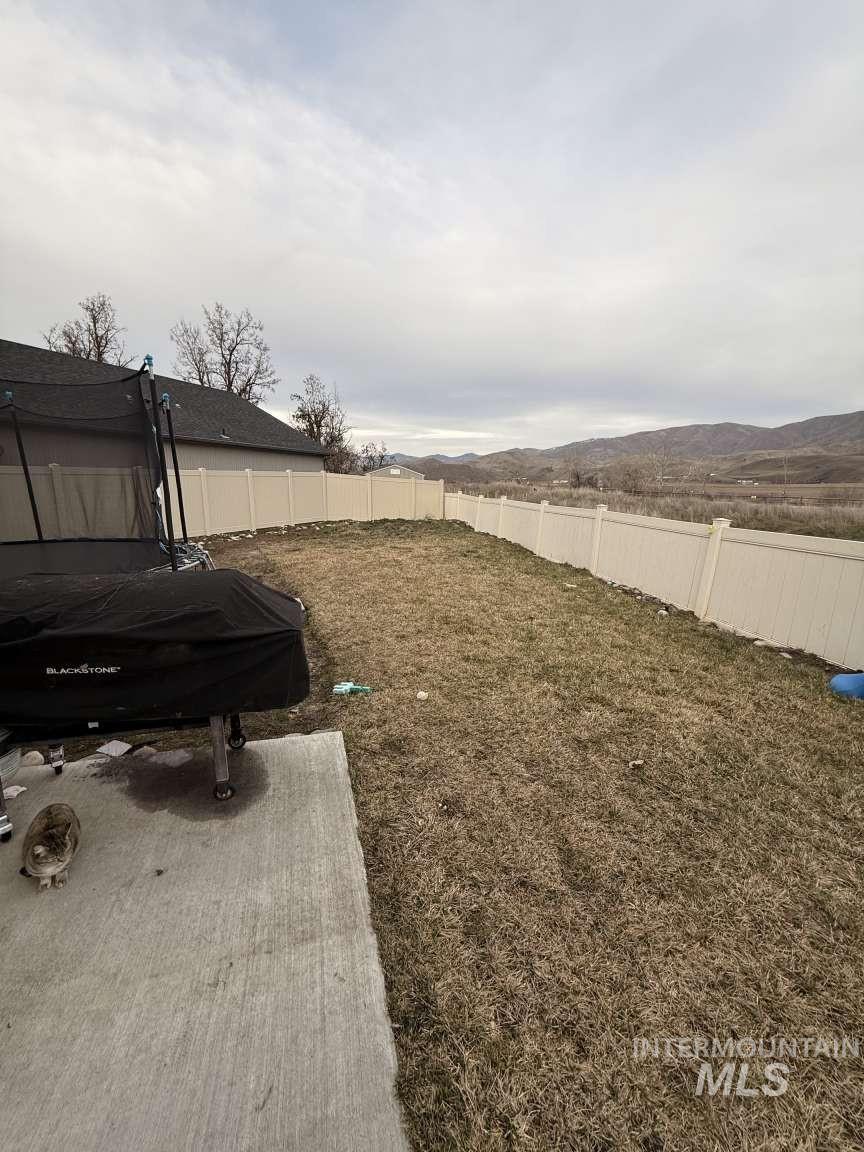 159 Dovetail Dr, Horseshoe Bend, Idaho 83629, 4 Bedrooms, 2.5 Bathrooms, Residential For Sale, Price $413,000, 98974189