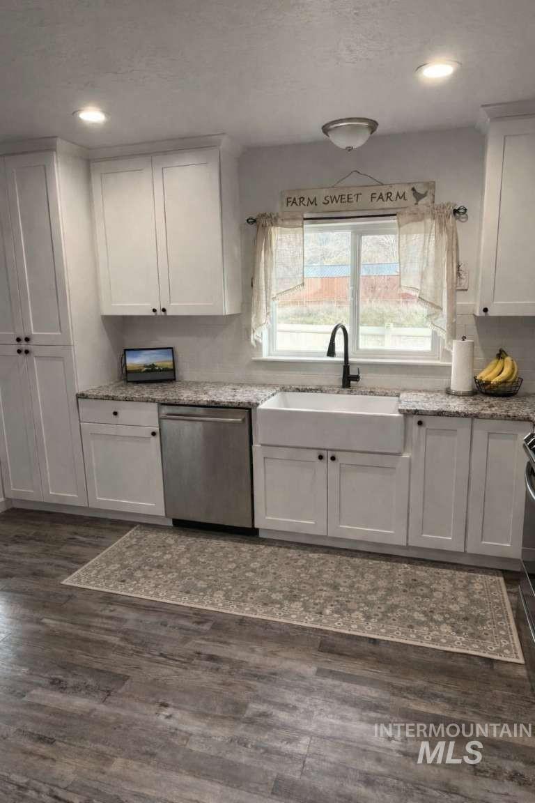 159 Dovetail Dr, Horseshoe Bend, Idaho 83629, 4 Bedrooms, 2.5 Bathrooms, Residential For Sale, Price $413,000, 98974189