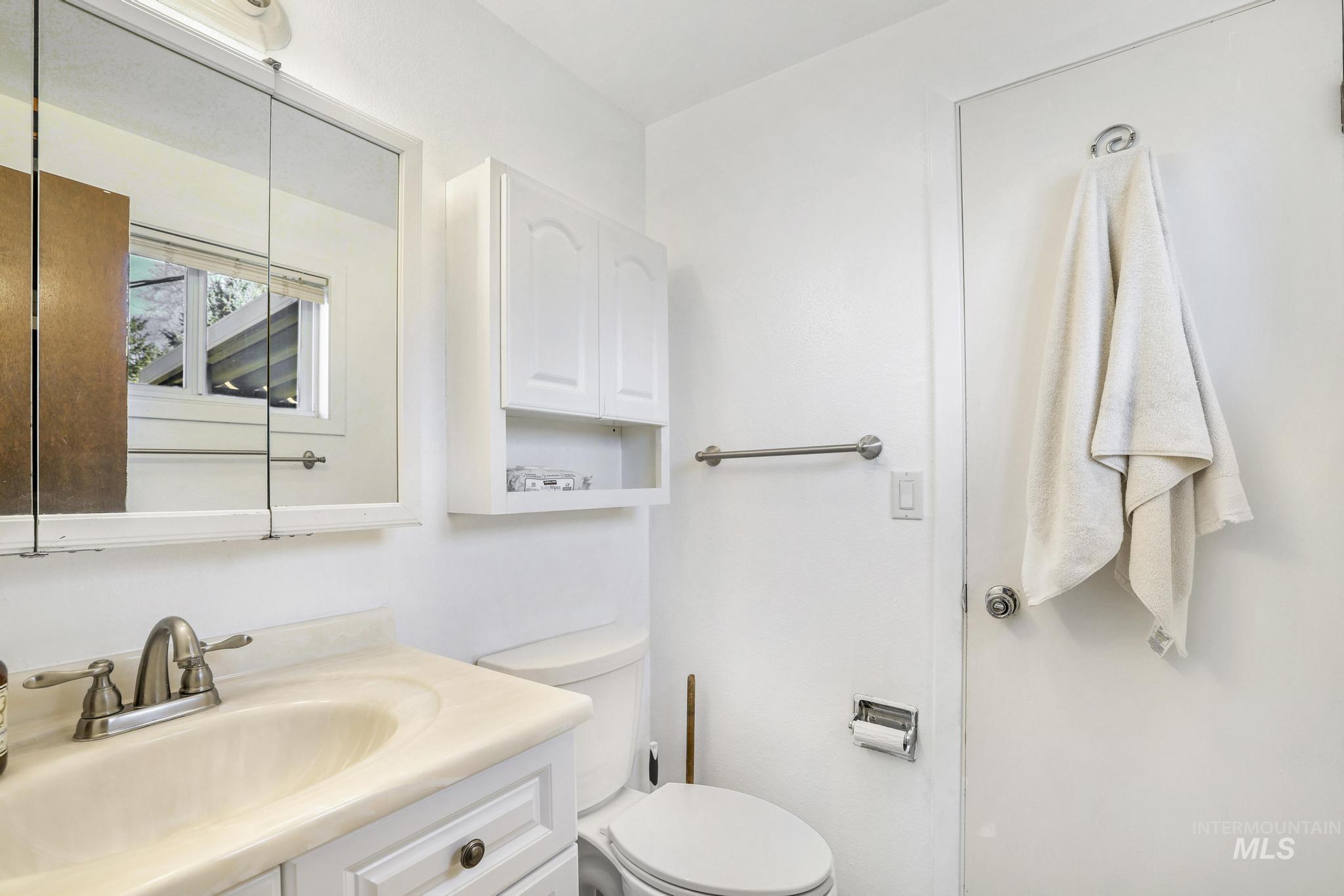 440 Washington St., Kimberly, Idaho 83341, 3 Bedrooms, 1.5 Bathrooms, Residential For Sale, Price $299,000,MLS 98974190