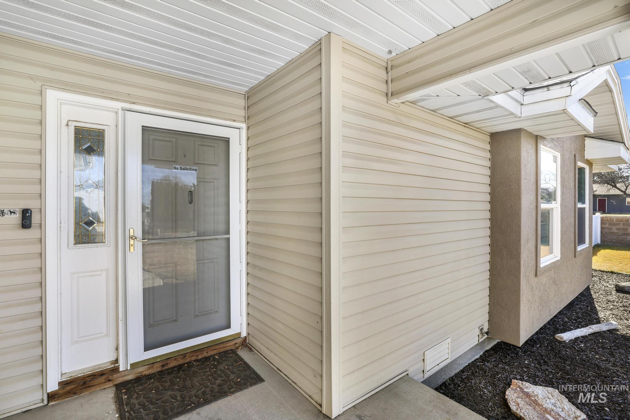 1308 Park Meadows Dr, Twin Falls, Idaho 83301-3279, 3 Bedrooms, 2 Bathrooms, Residential For Sale, Price $375,000,MLS 98974192