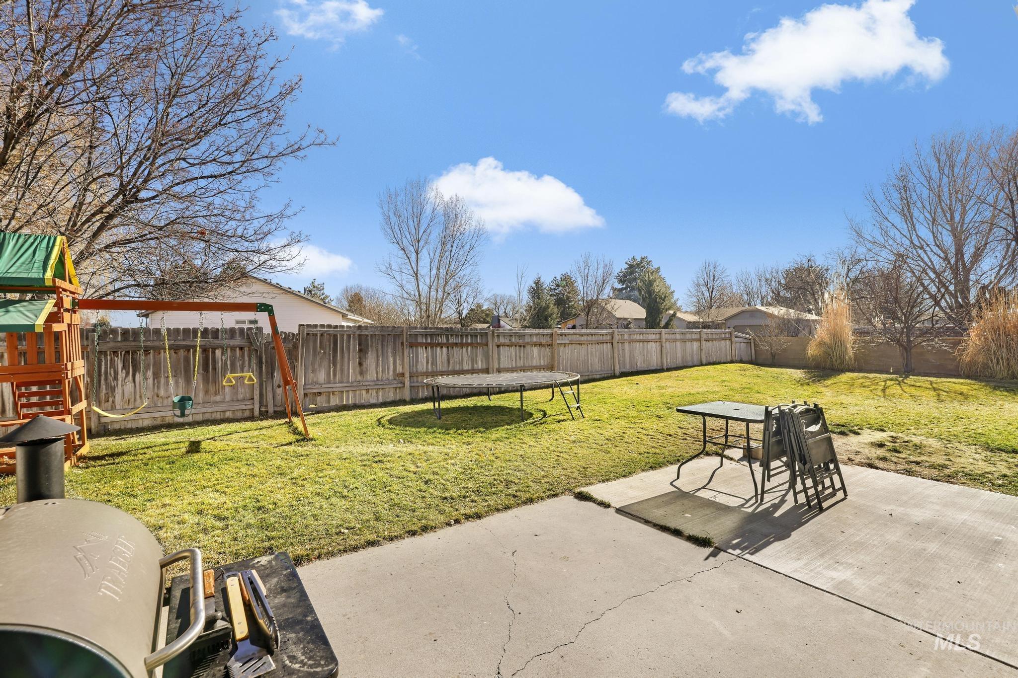 1308 Park Meadows Dr, Twin Falls, Idaho 83301-3279, 3 Bedrooms, 2 Bathrooms, Residential For Sale, Price $375,000,MLS 98974192