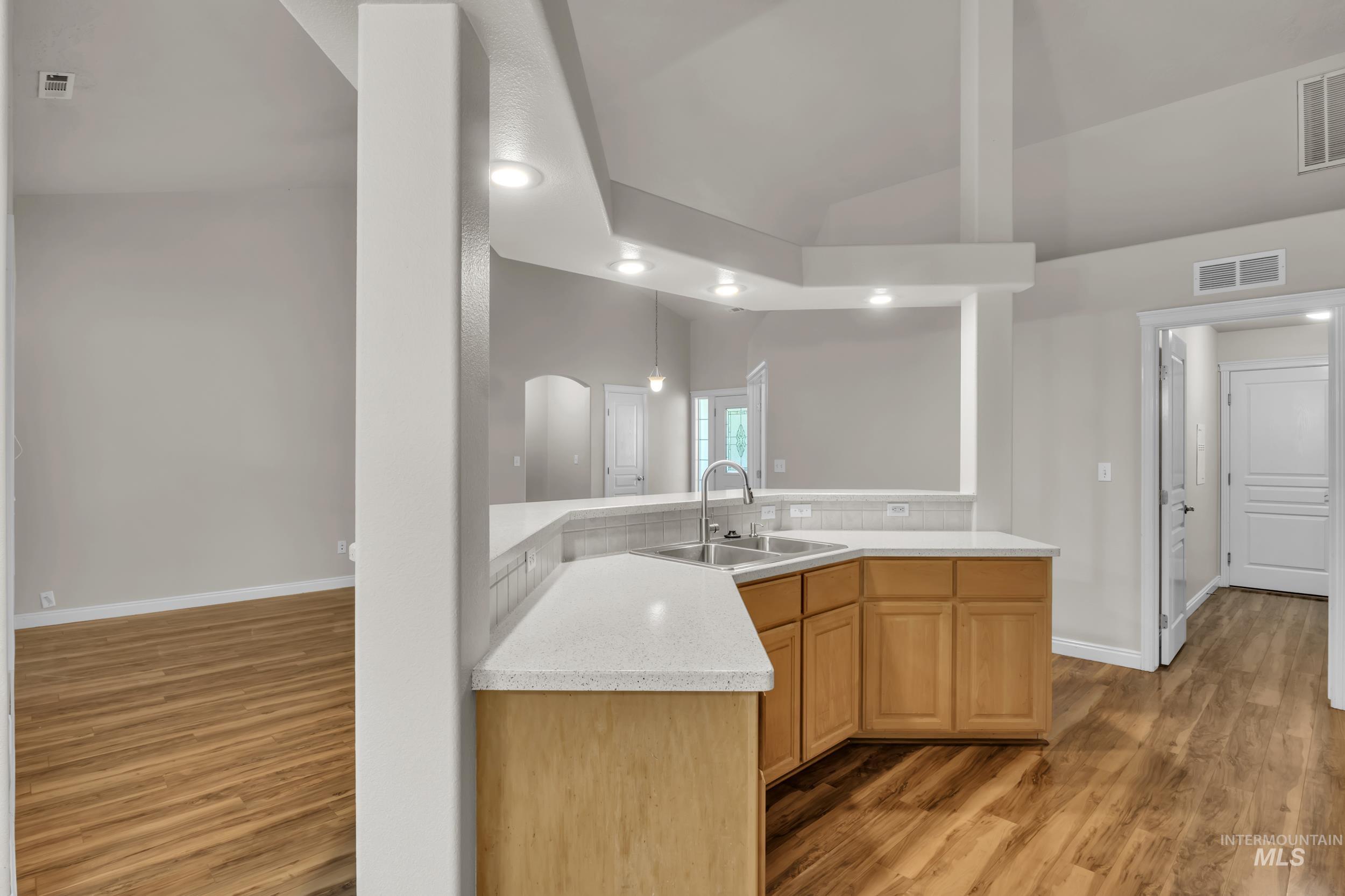 3886 N Price Way, Meridian, Idaho 83646, 3 Bedrooms, 2 Bathrooms, Residential For Sale, Price $515,000,MLS 98974193