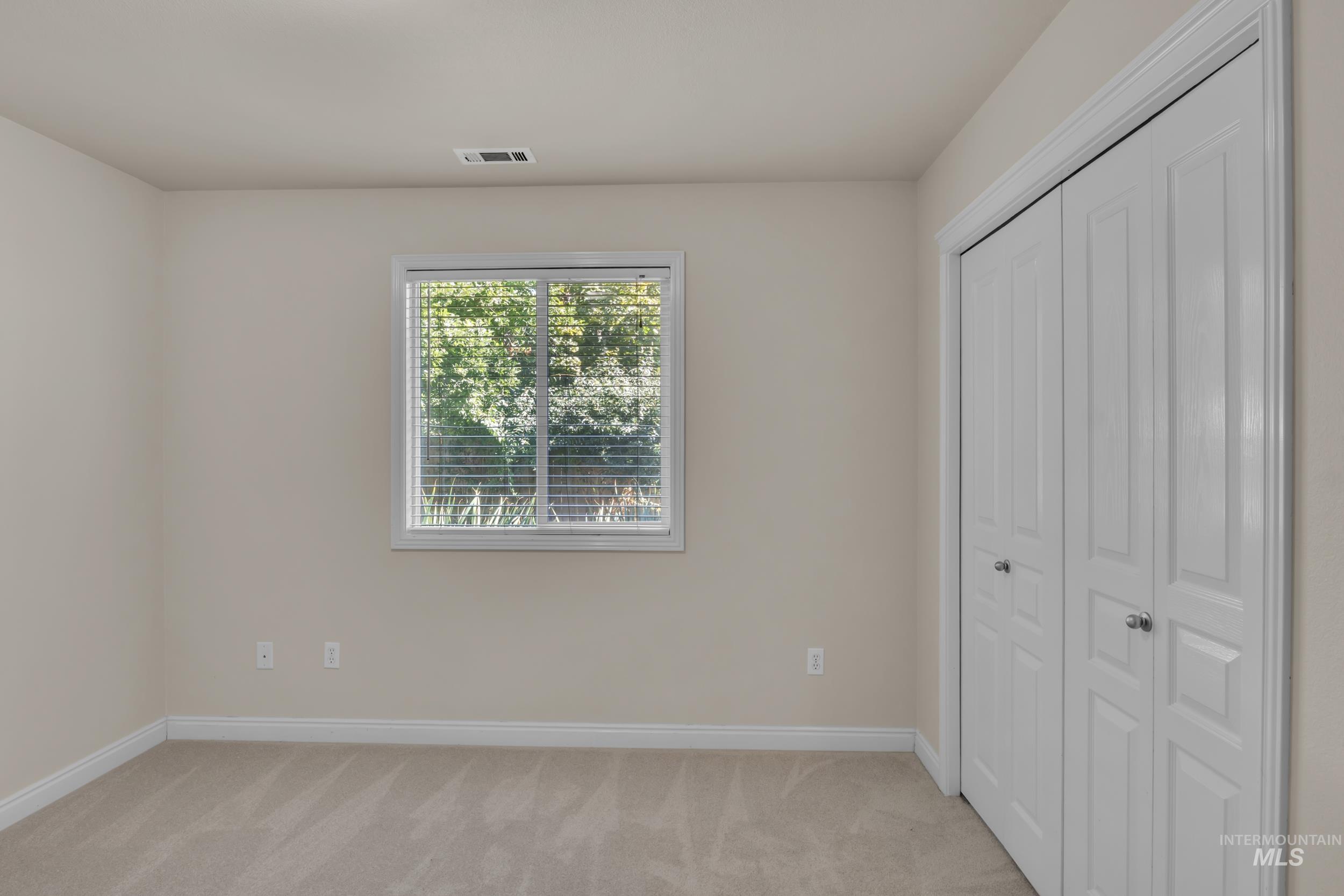 3886 N Price Way, Meridian, Idaho 83646, 3 Bedrooms, 2 Bathrooms, Residential For Sale, Price $515,000,MLS 98974193