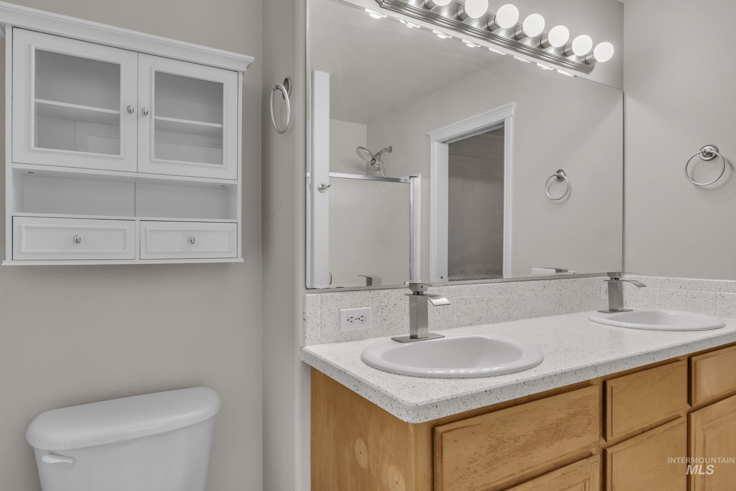 3886 N Price Way, Meridian, Idaho 83646, 3 Bedrooms, 2 Bathrooms, Residential For Sale, Price $515,000,MLS 98974193