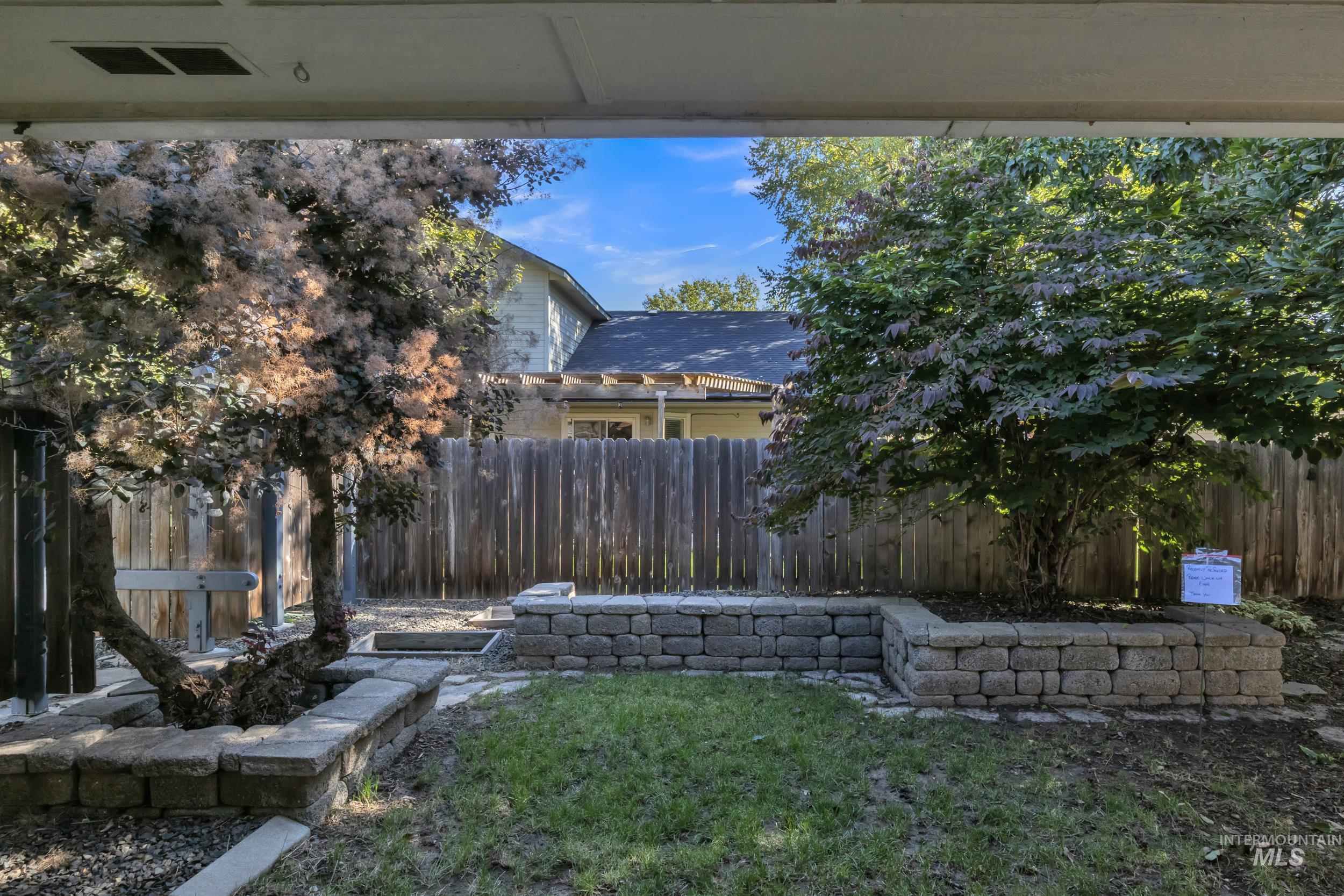 3886 N Price Way, Meridian, Idaho 83646, 3 Bedrooms, 2 Bathrooms, Residential For Sale, Price $515,000,MLS 98974193